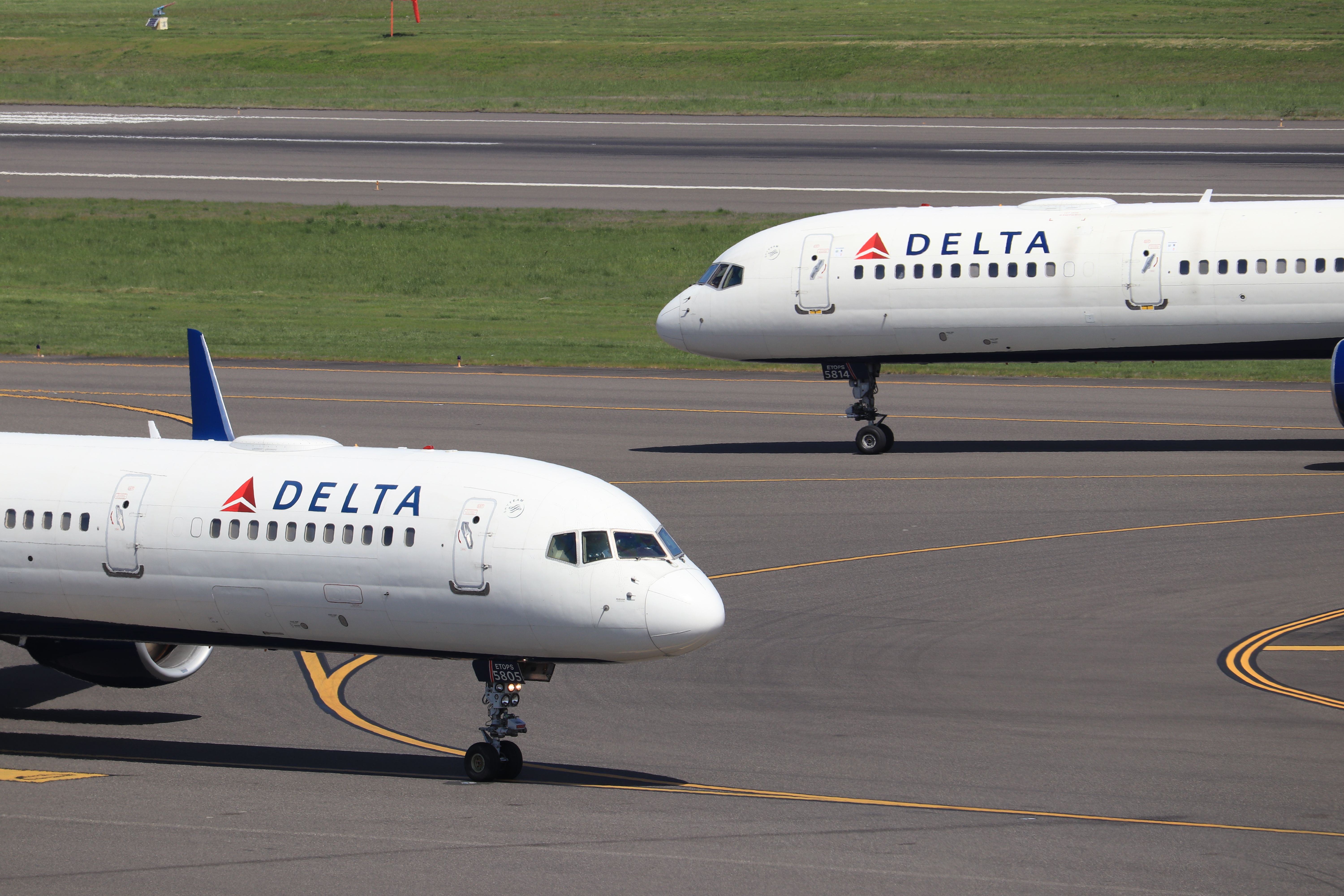 5 Reasons The Delta Amex Gold Should Be Your First Airline Card