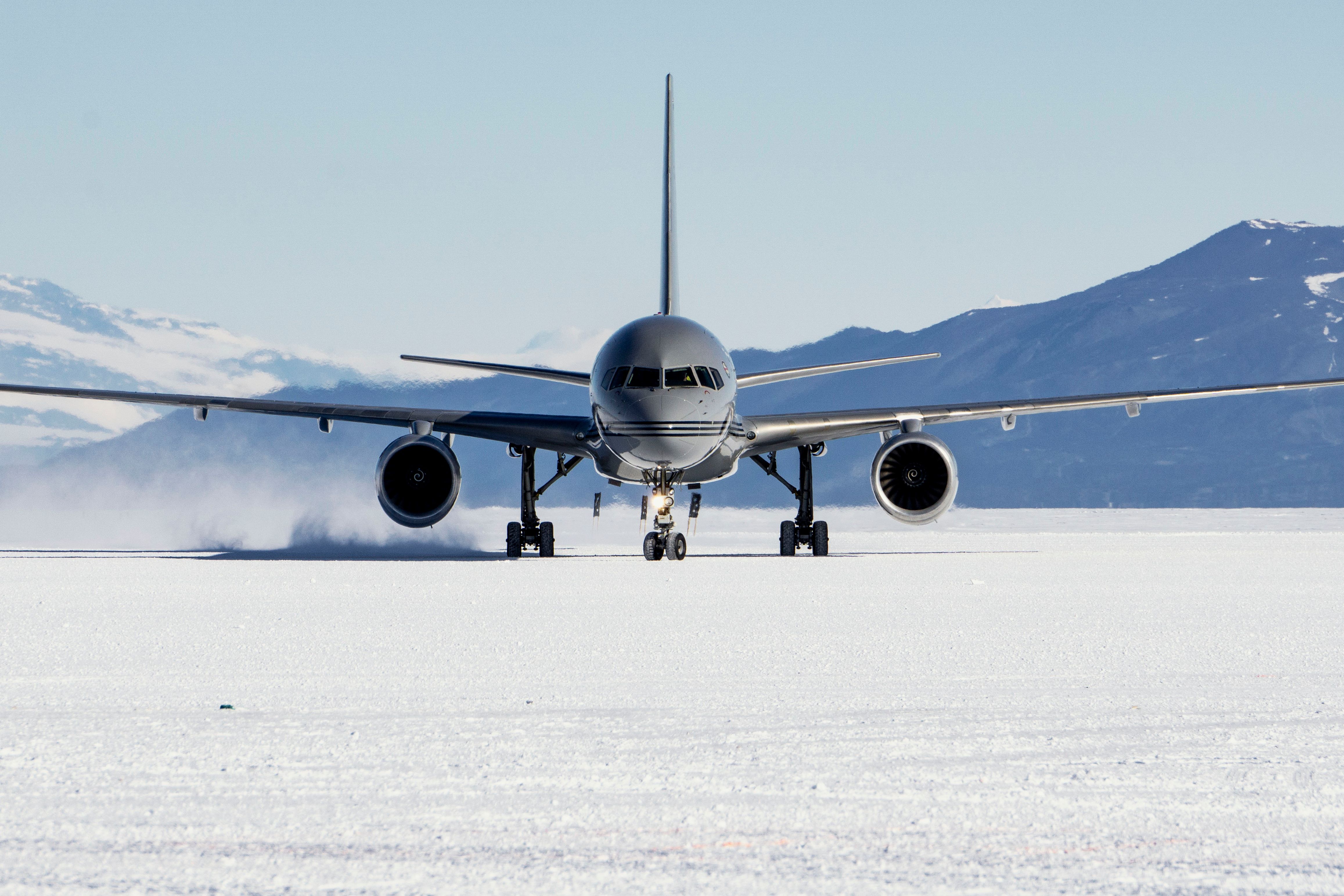 What Regulations Surround Flights To Antarctica?