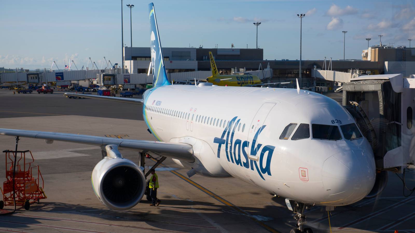 Alaska Airlines Officially Ditches Paper Boarding Passes At Airport Kiosks