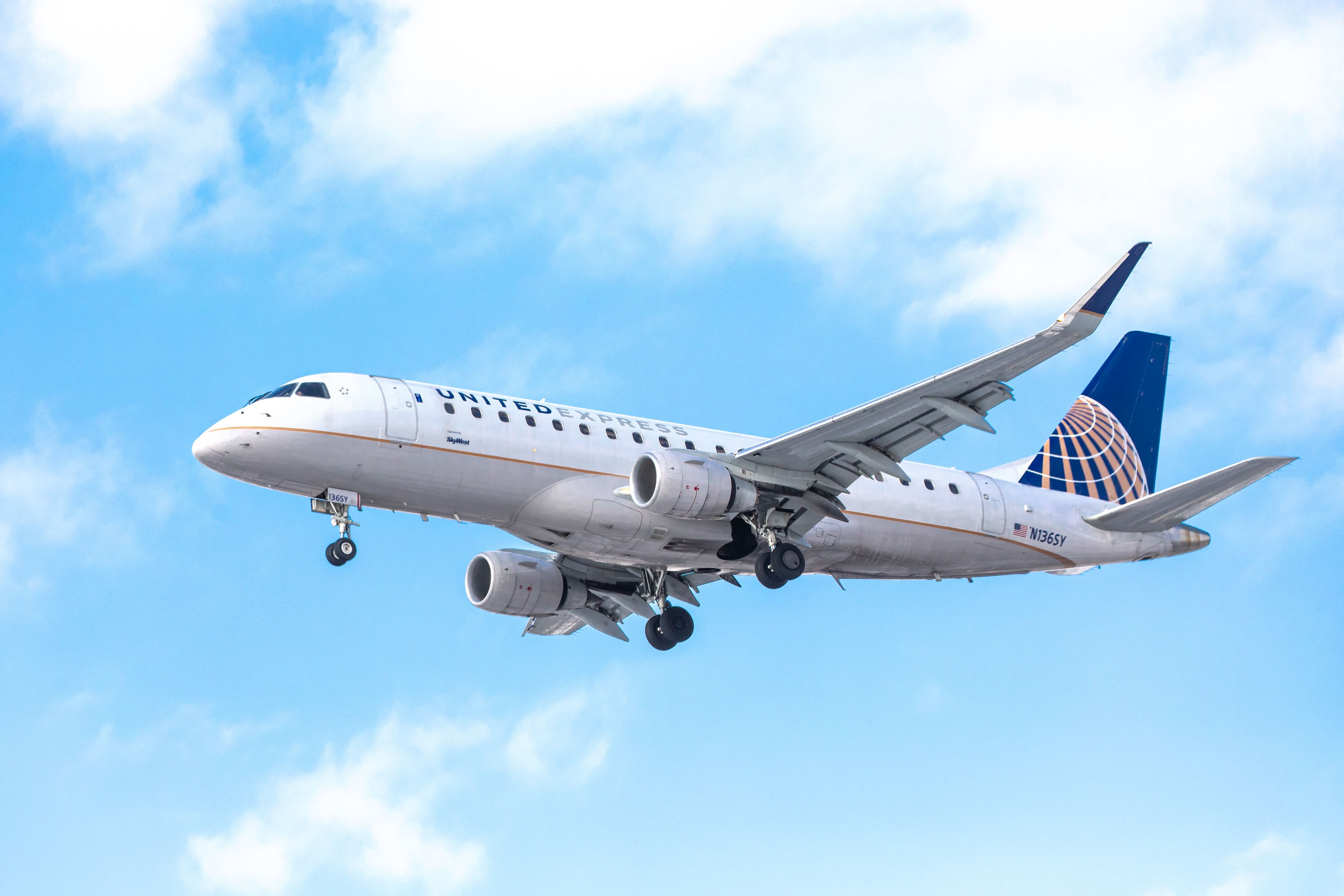 Measles Case Confirmed On SkyWest-Operated United Airlines Flight From ...