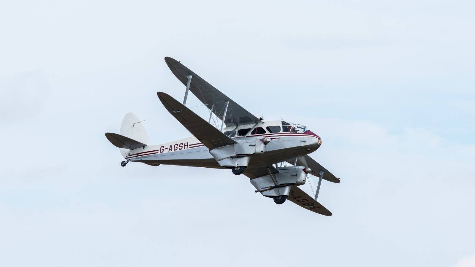 Tough Cookie: 90 Years Of The de Havilland DH.89 Dragon Rapide