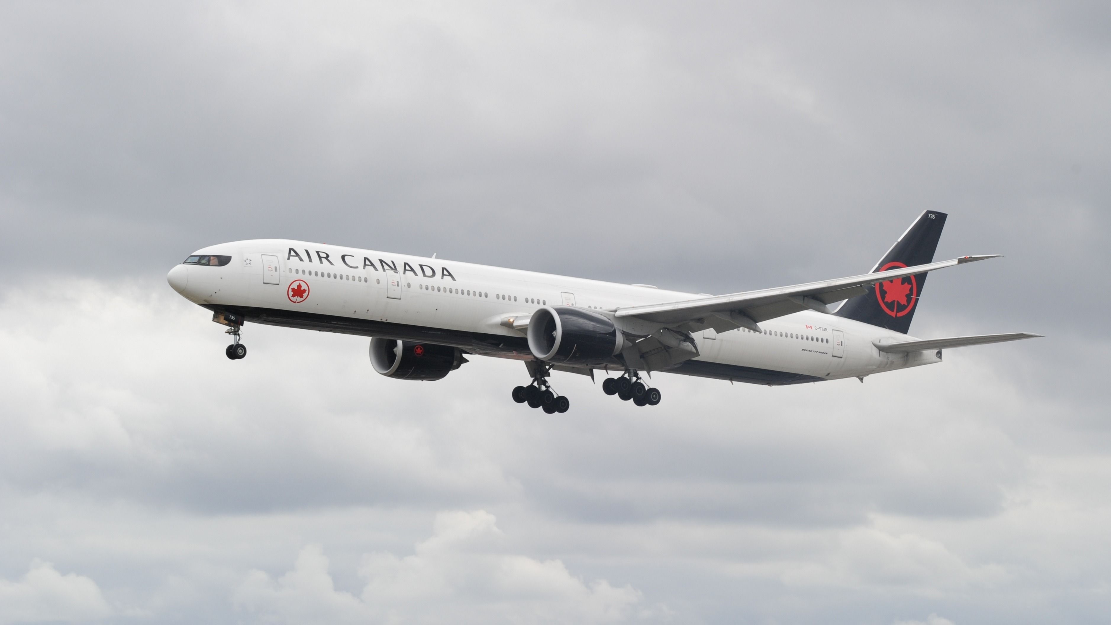 Lightning Strikes Air Canada Boeing 777-300ER In Stunning Video