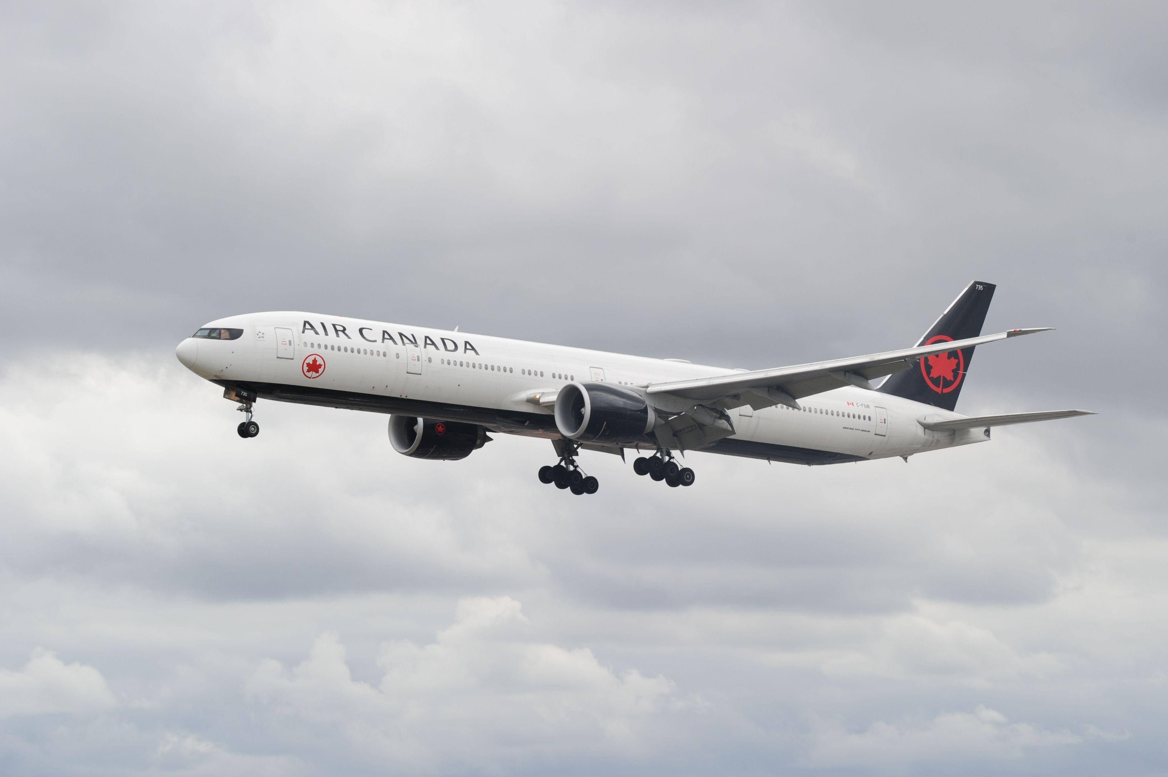 Lightning Strikes Air Canada Boeing 777-300ER In Stunning Video