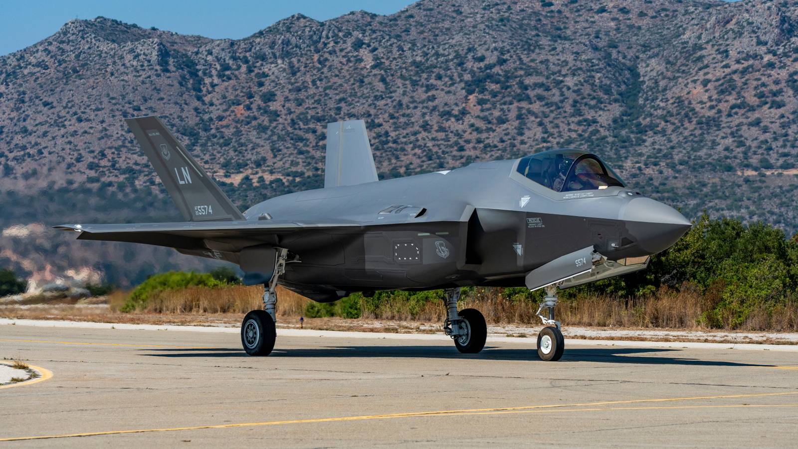 Waiting For Their Own: Hill Air Force Base Loans 2 New F-35s To Reserve Base In Fort Worth