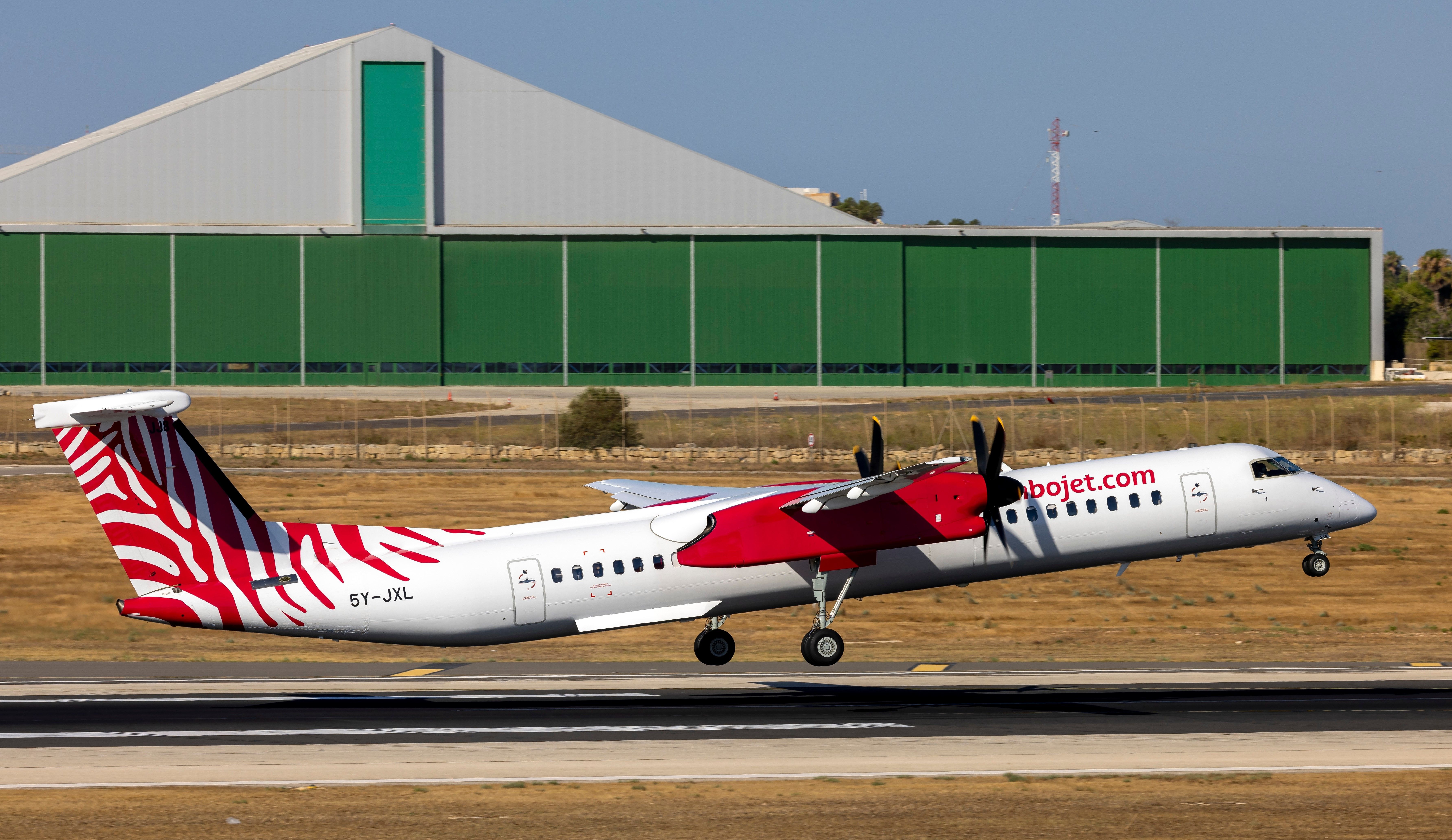 DHC 8-400 | Simple Flying