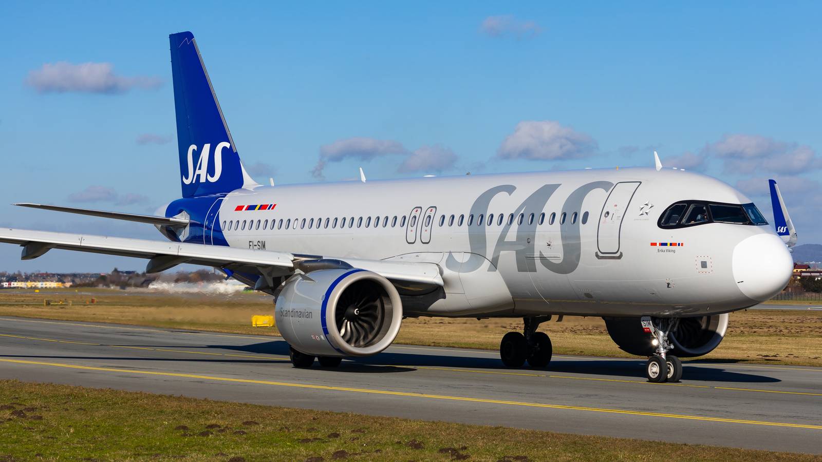 SAS Scandinavian Airlines Grounds 18 A320neos For Inspection Disrupting Flights