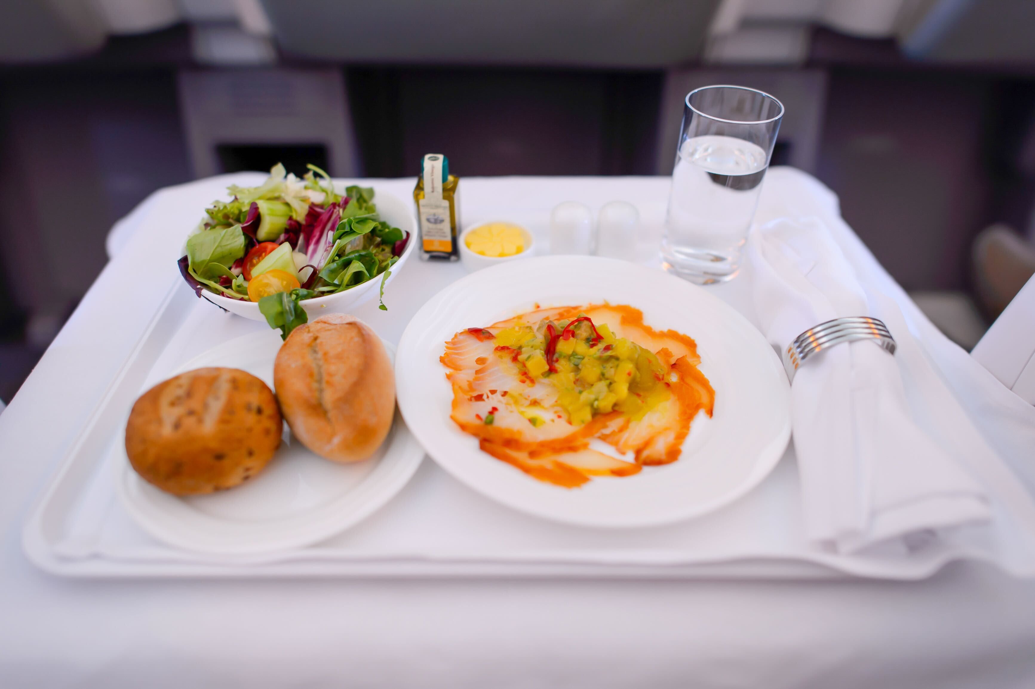 Which Airlines Offer Dine-On-Demand Service In Business Class & Why Is It So Rare?