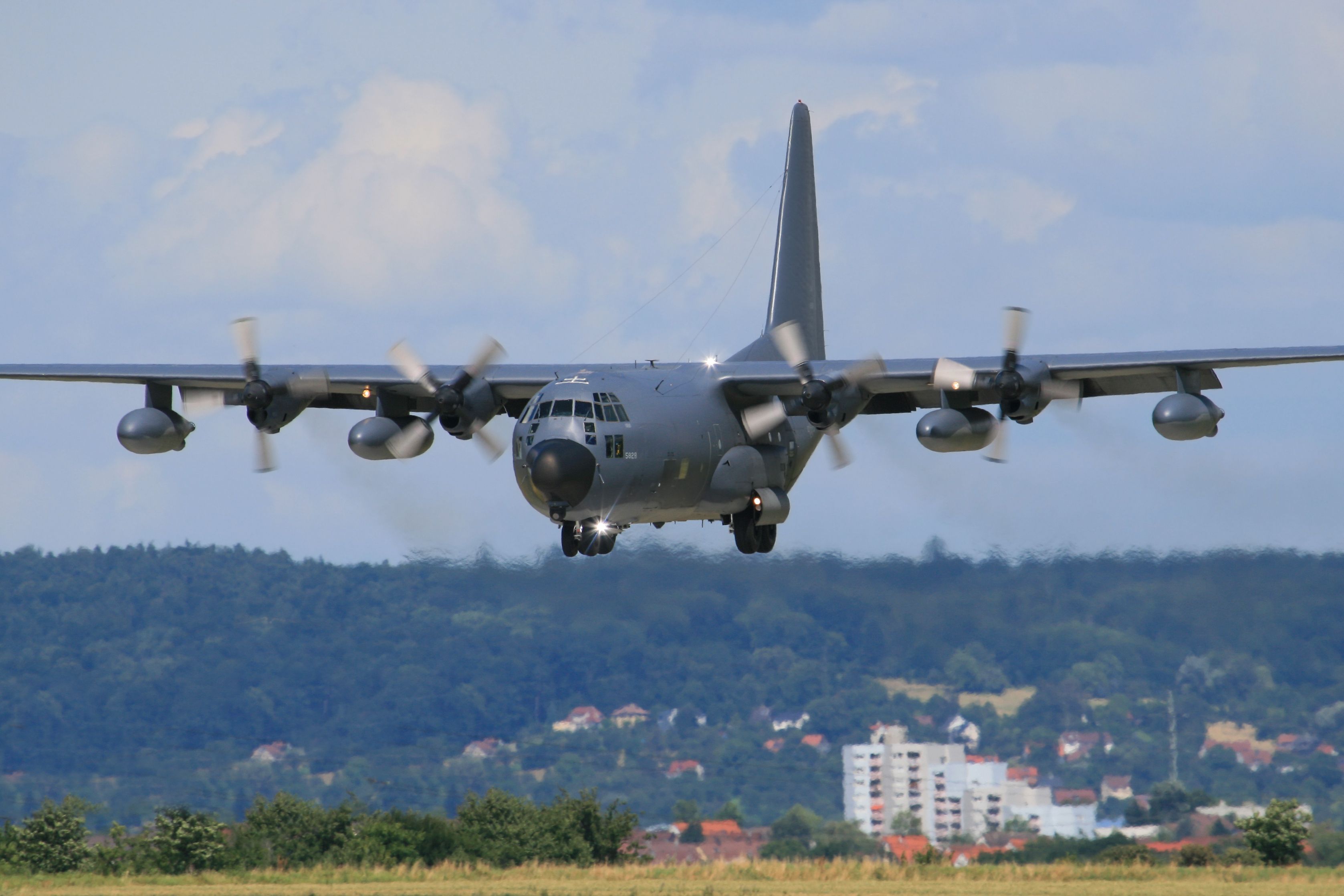 Throwback: When The US Navy Landed A Lockheed C-130 Hercules On An Aircraft Carrier