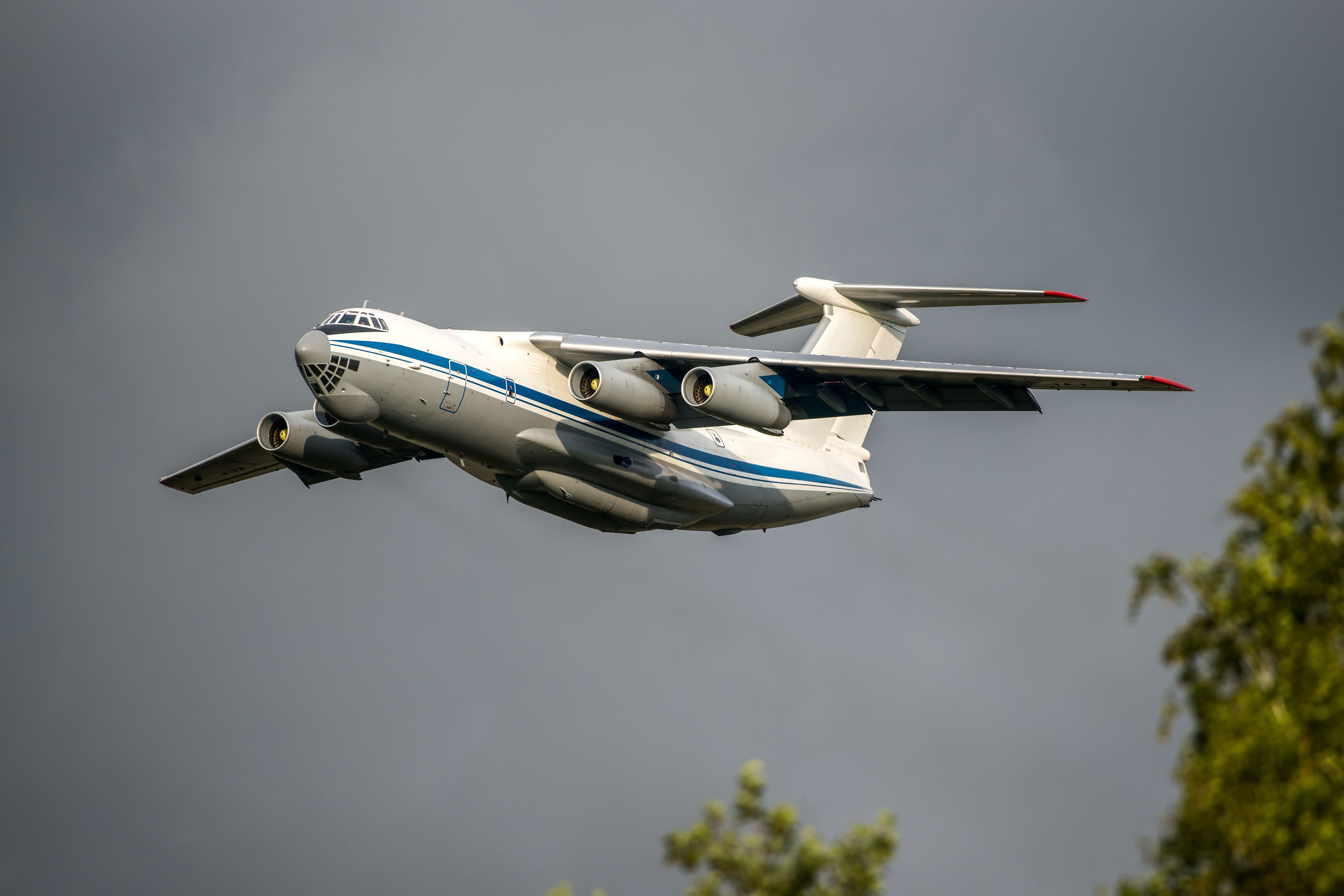 Engine Fire Brings Down Russian Air Force Ilyushin Il-76 Transport Aircraft