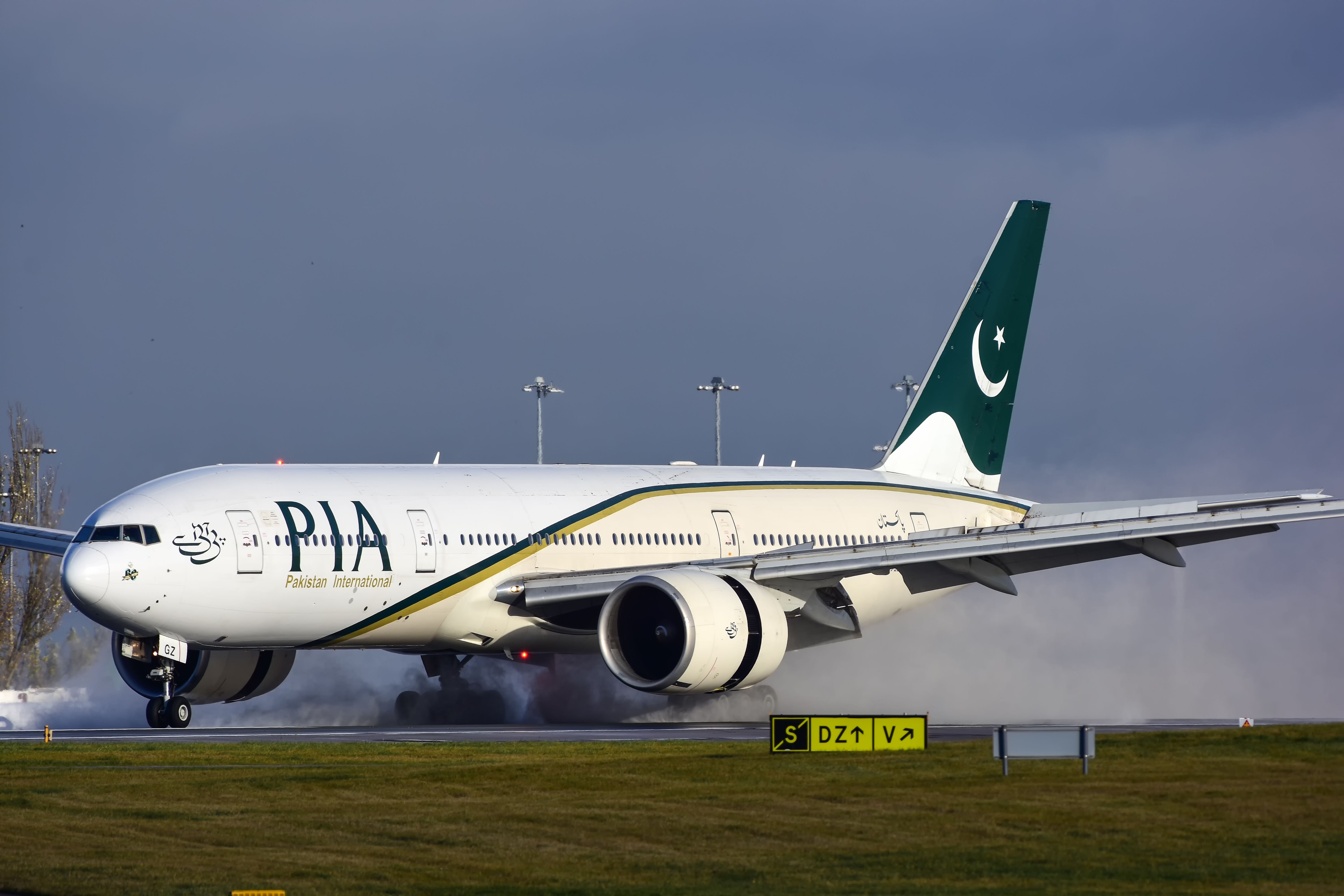 Pakistan International Airlines Flight Attendant Arrested In Toronto