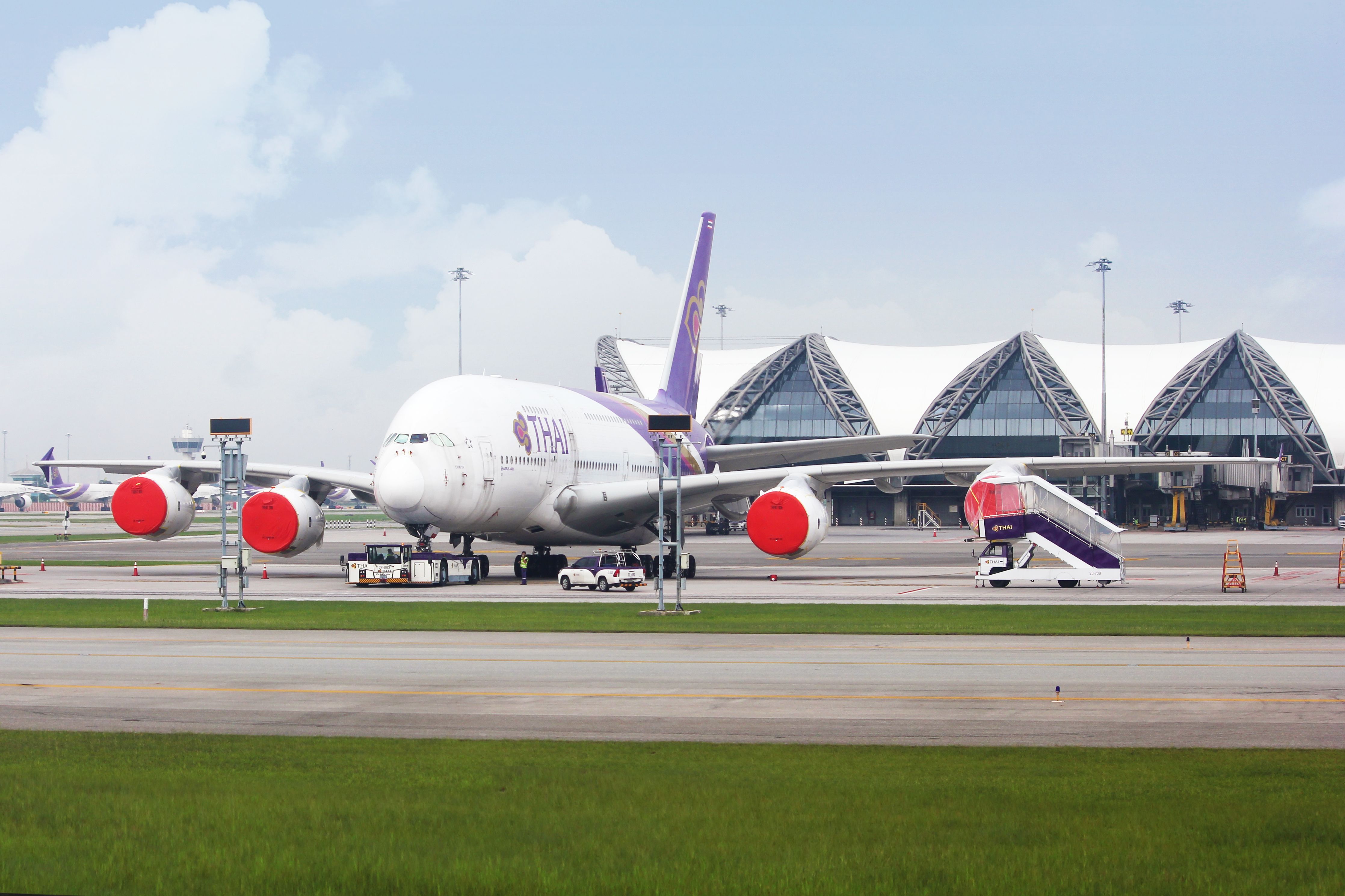 EASA Targets Oldest Airbus A380s For Wing Crack Inspections