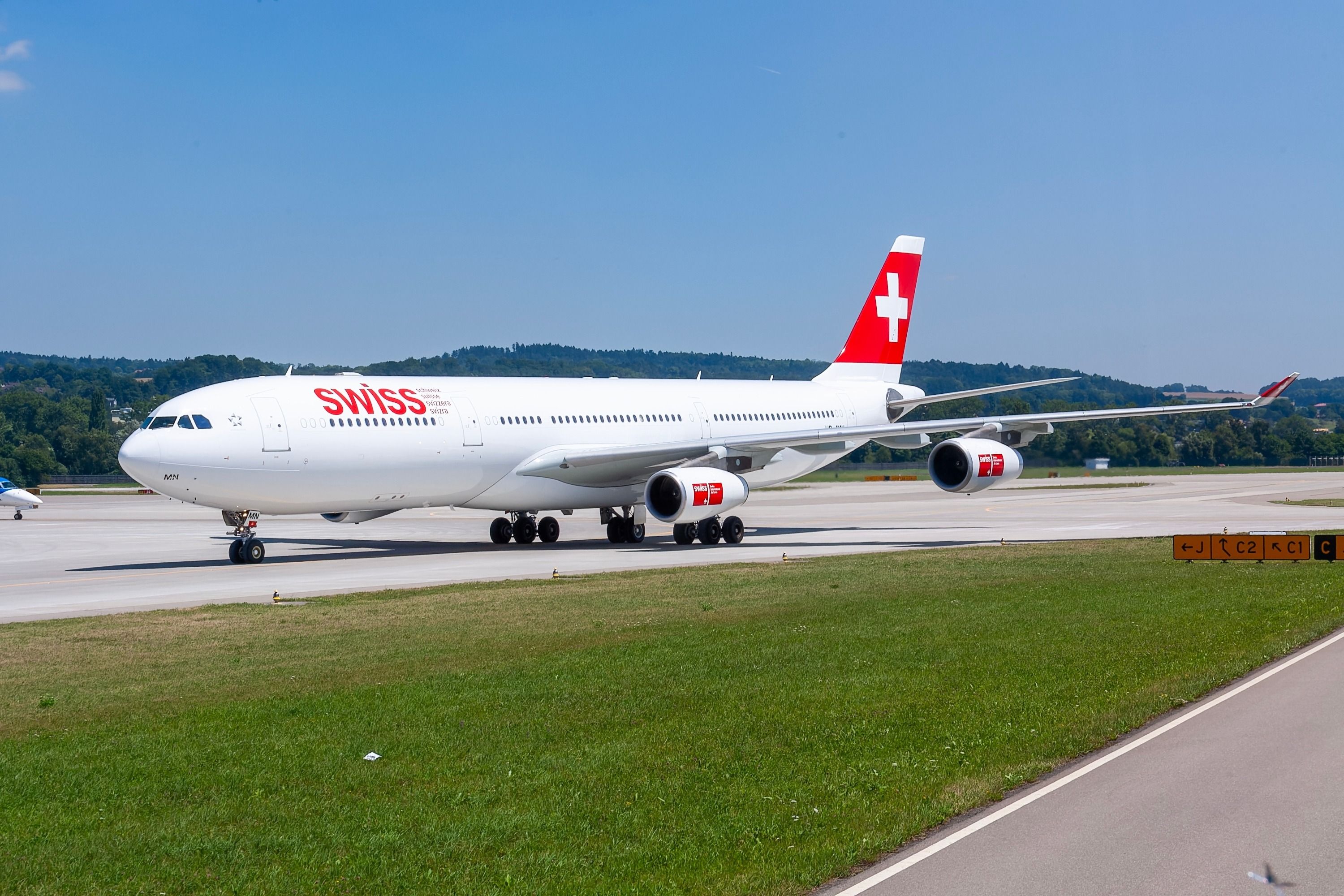 Less Than 1 Hour: SWISS Plans Domestic Airbus A340 & Boeing 777
