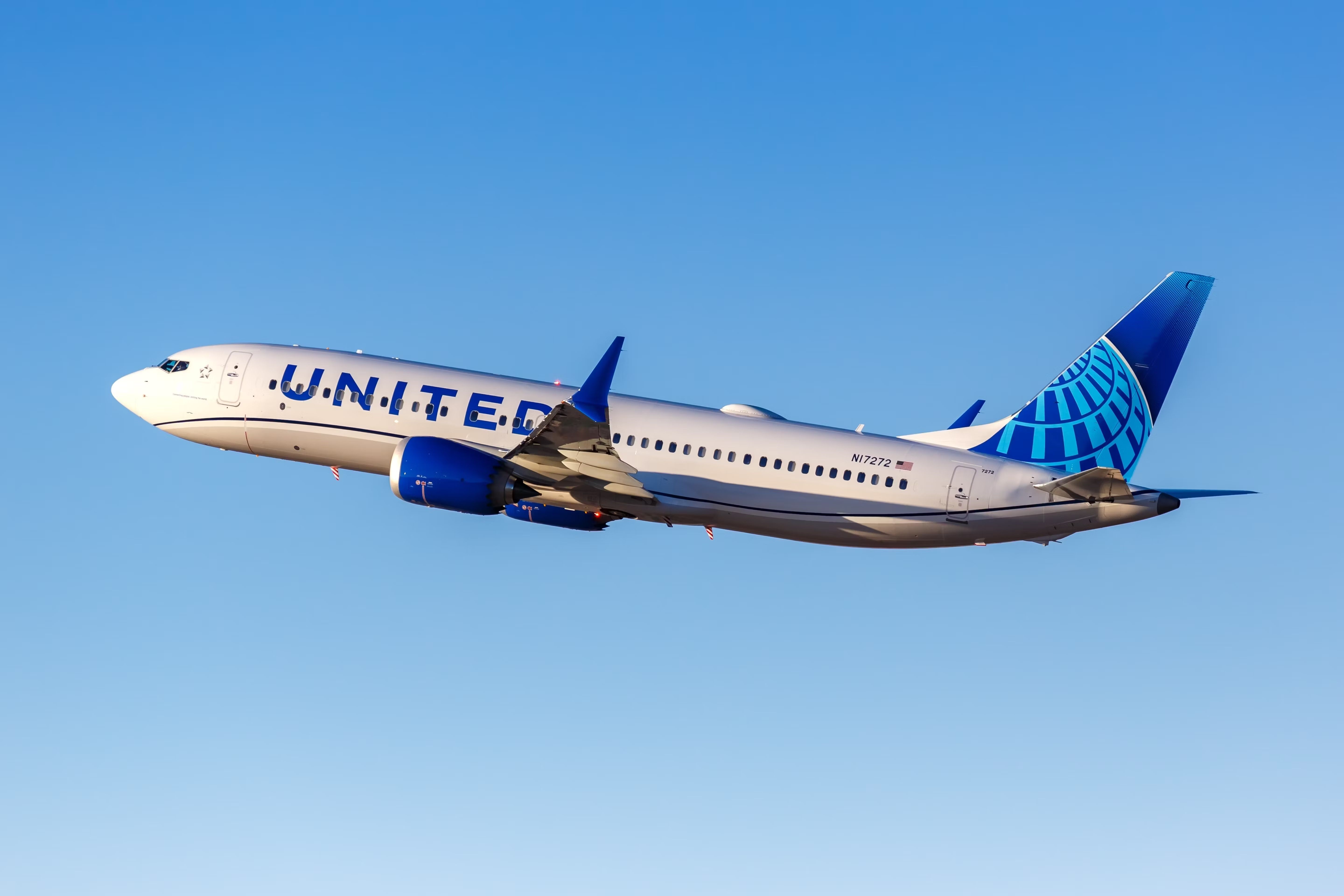 United Airlines Boeing 737 MAX 8