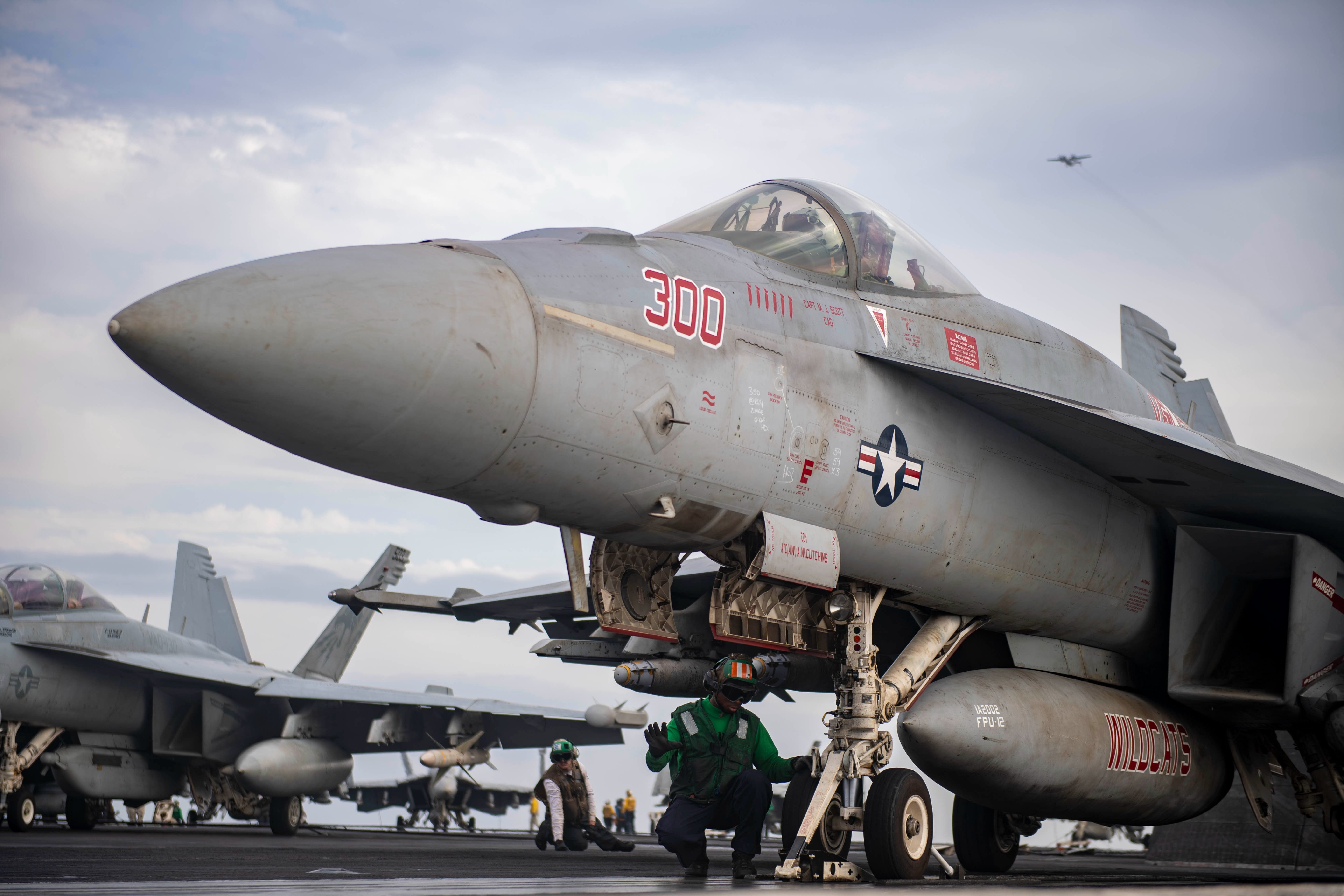 How Many Aircraft Does The US Navy Have?