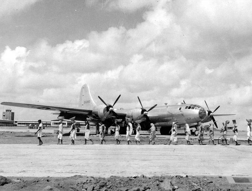 Lost History: How A B-29 Superfortress WWII Bomber Wound Up Submerged ...