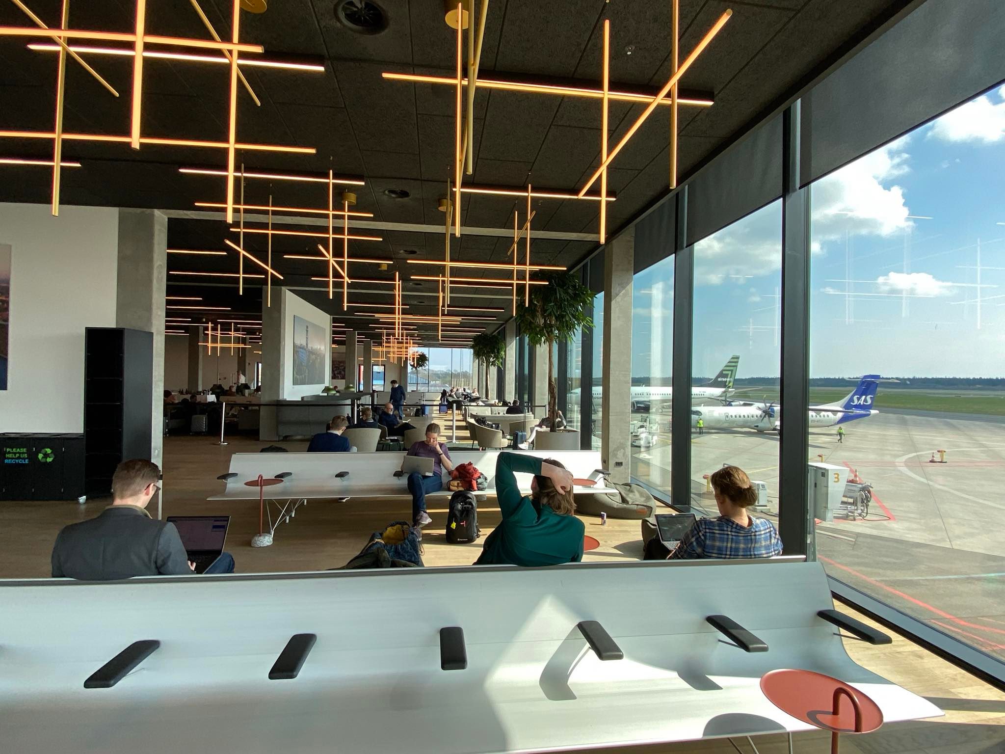 Flight Review: What It Was Like Flying SAS's Smallest Jet