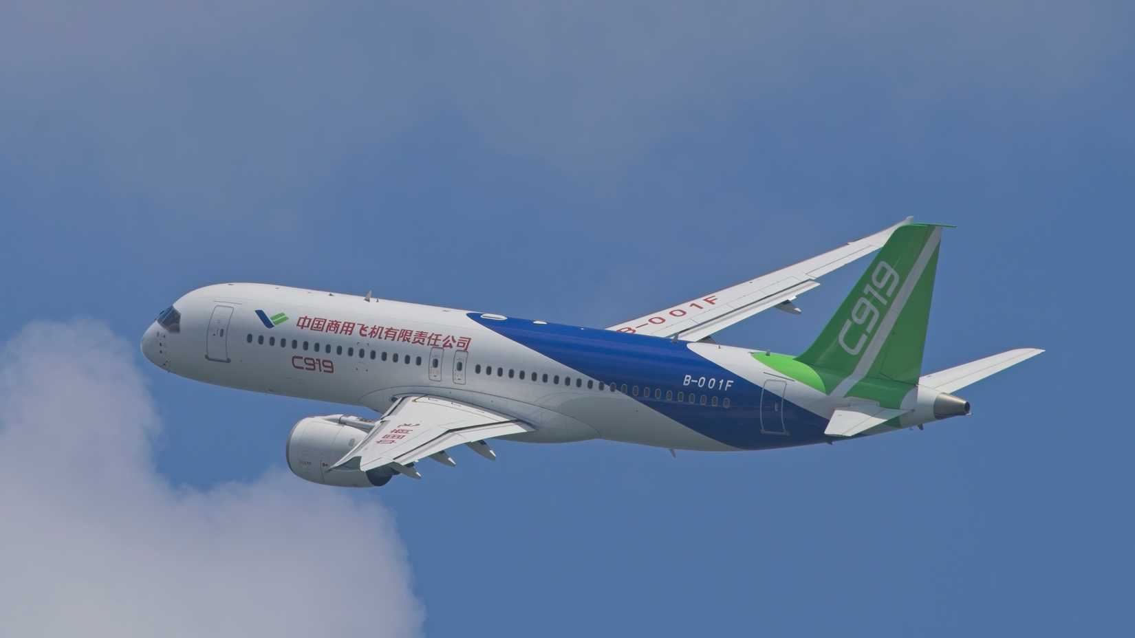 الطائرات التجارية الصينية ذات الجسم الضيق، طائرة COMAC C919 لاول مرة في معرض سنغافورة للطيران 2024_16_9_2434155947