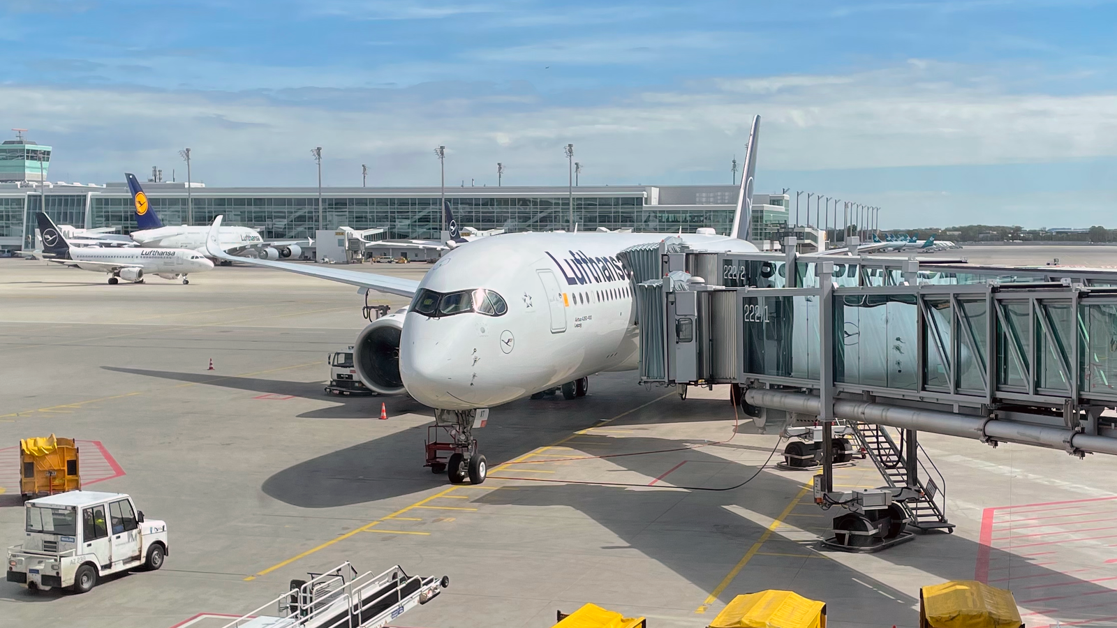 Flight Review: Lufthansa's Brand New Allegris Business Class Cabin