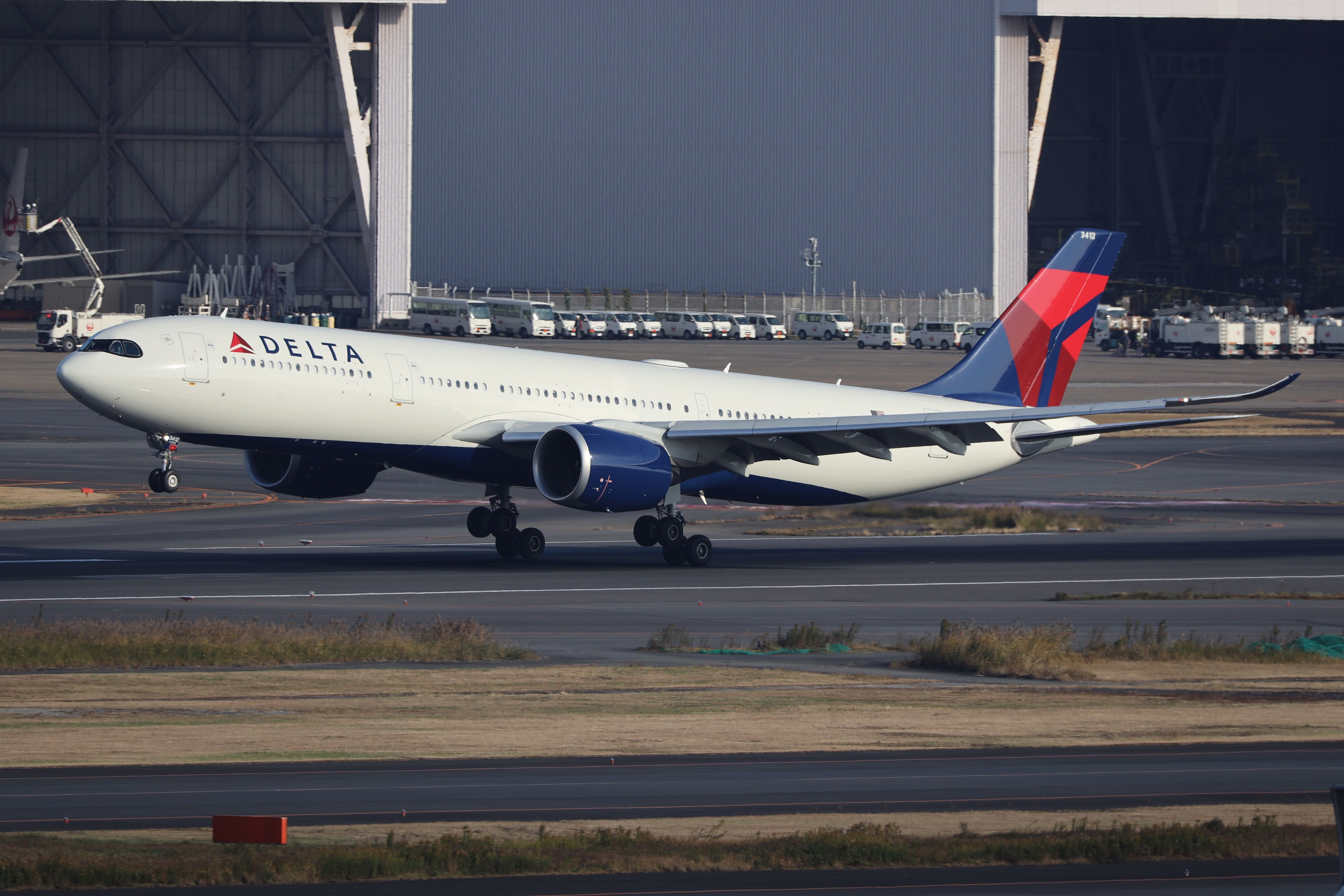 Delta Air Lines To Remove Bag Recheck Requirement On US-Bound Flights With Connections
