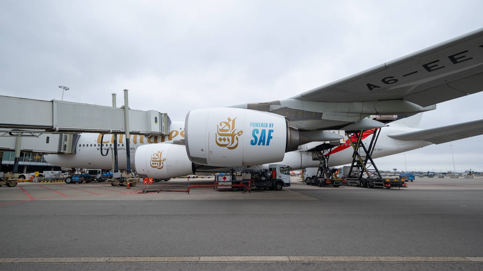 Emirates Fuels Up With SAF At Amsterdam Schiphol Airport