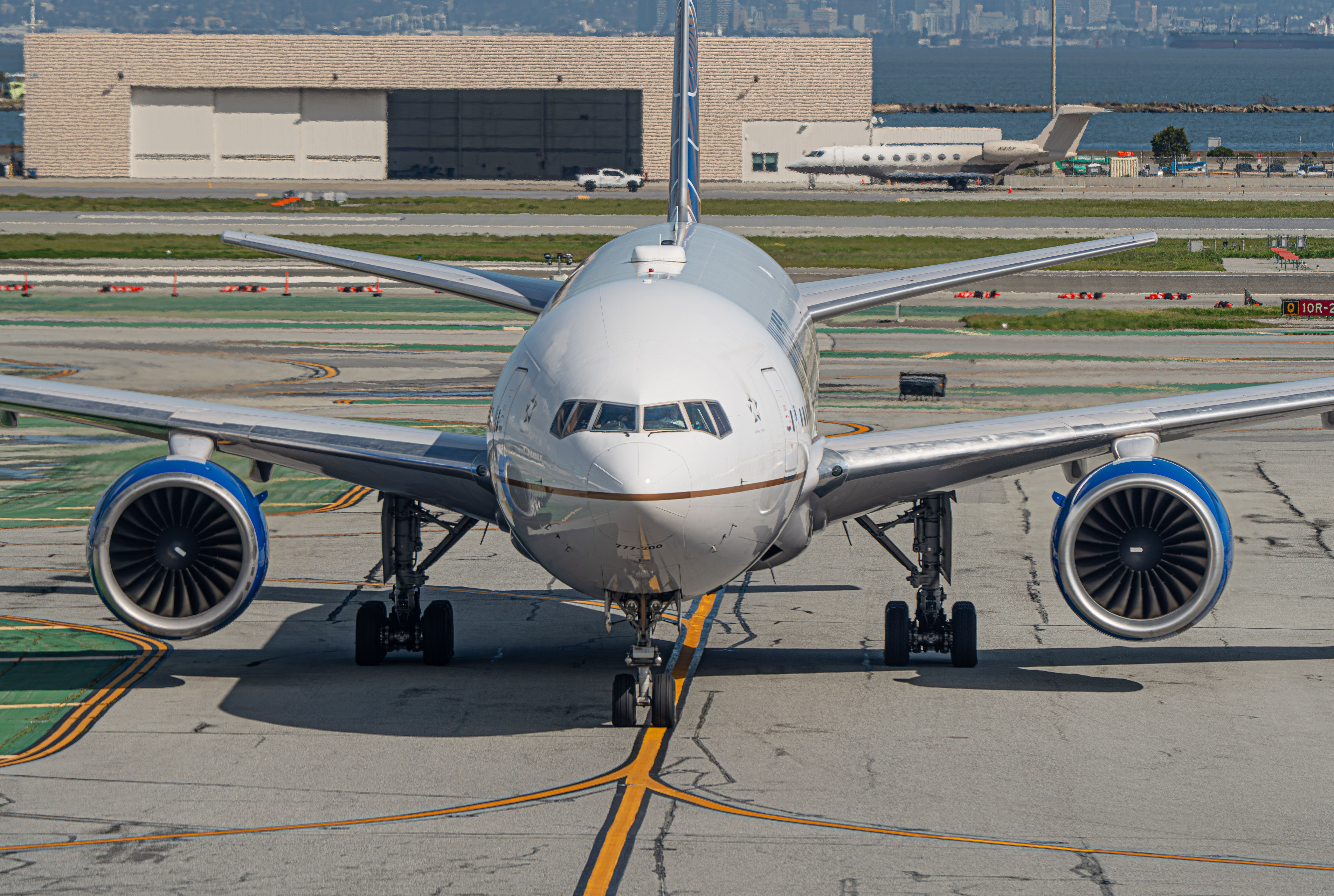 Christmas Miracle? United Airlines Schedules Boeing 777-200 Flights Between Chicago O’Hare & Fort Lauderdale