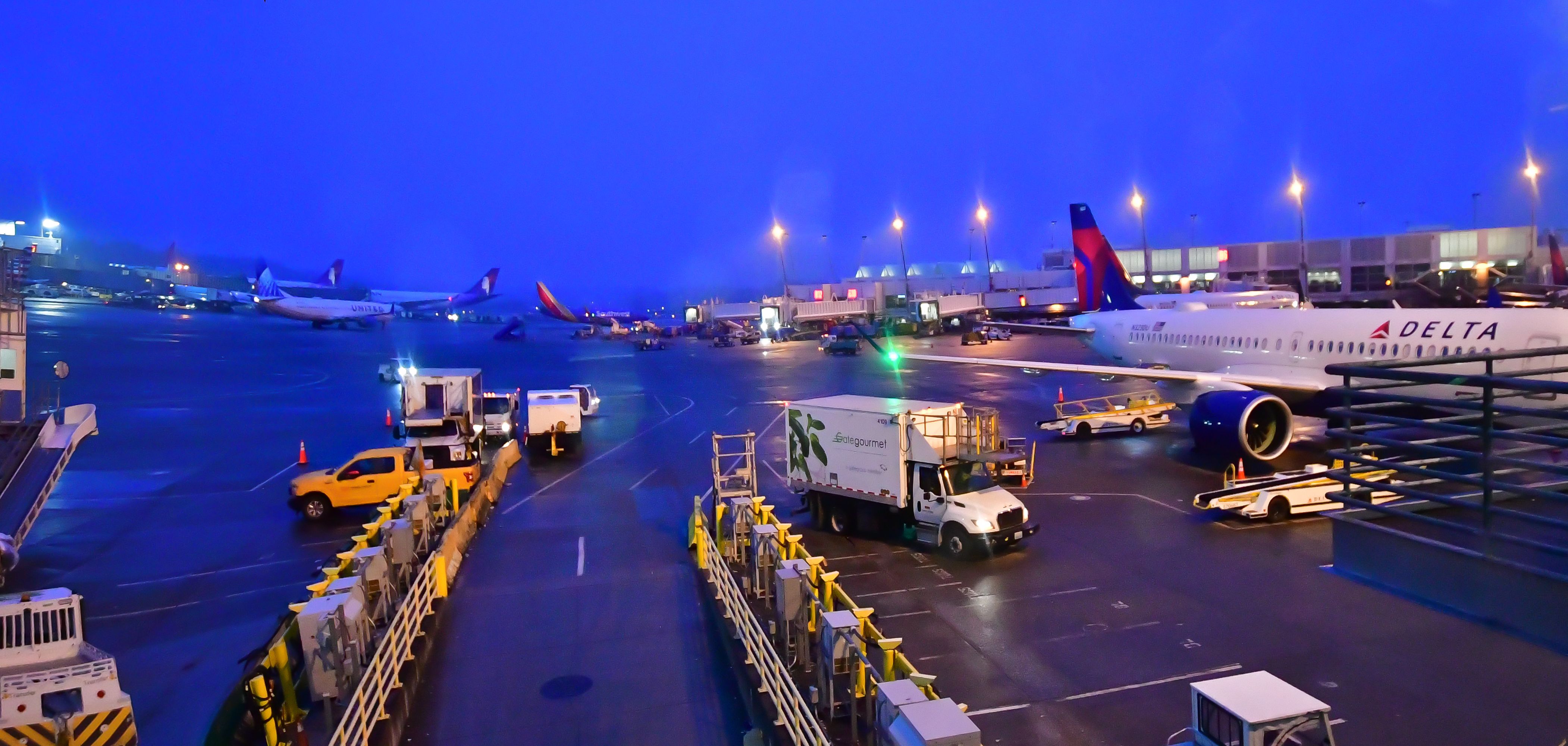 Trip Review: Delta Connection E175 SEA-PDX