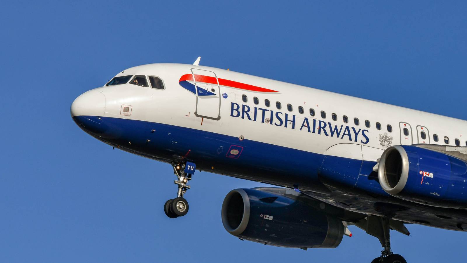 British Airways Airbus A320 Crew Shuts Engine Down On Approach To Milan