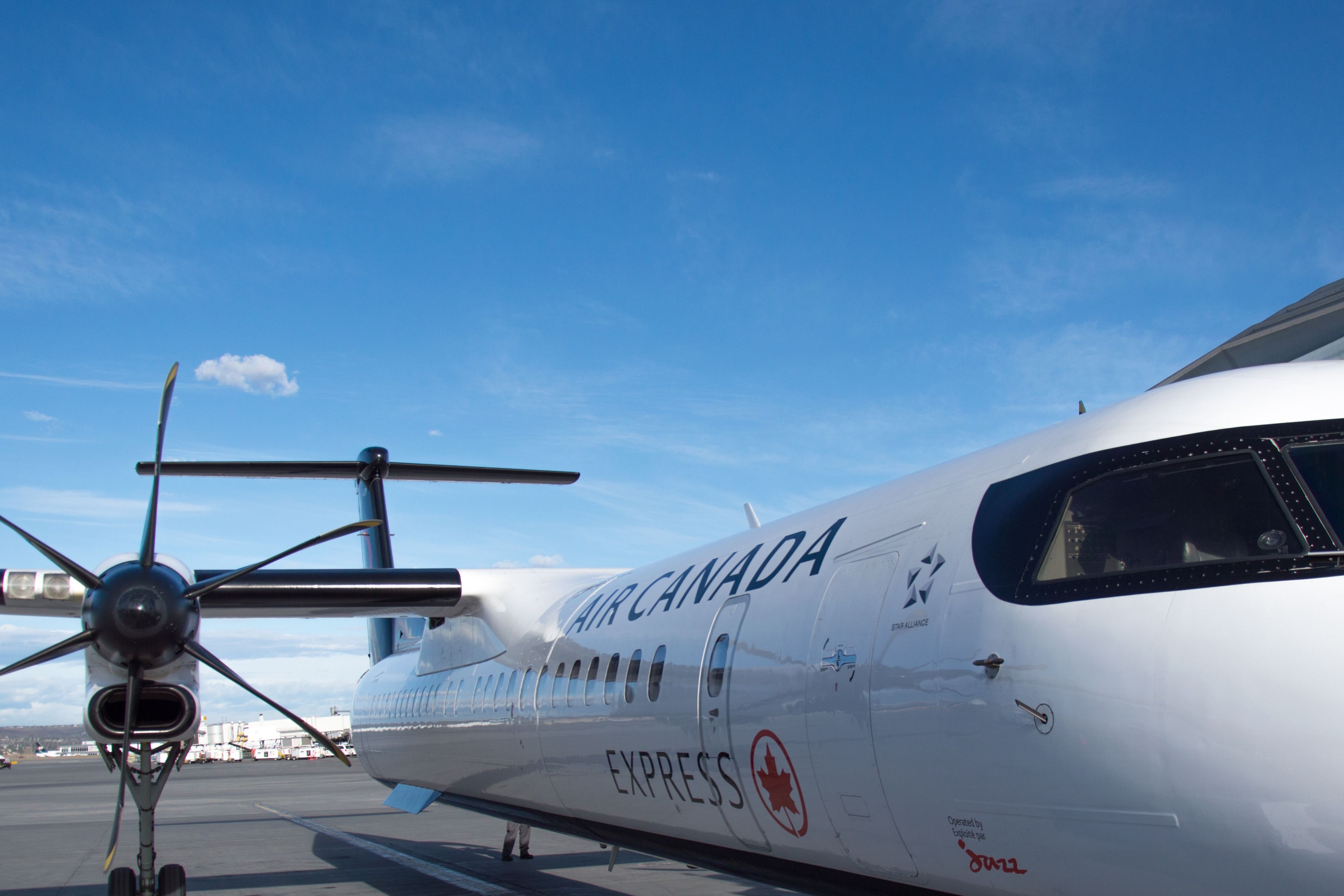 “Incredibly Dangerous”: Pilots Of Jazz Aviation Dash 8-400 Scolded For Switching To Wrong ATC Frequency In Toronto