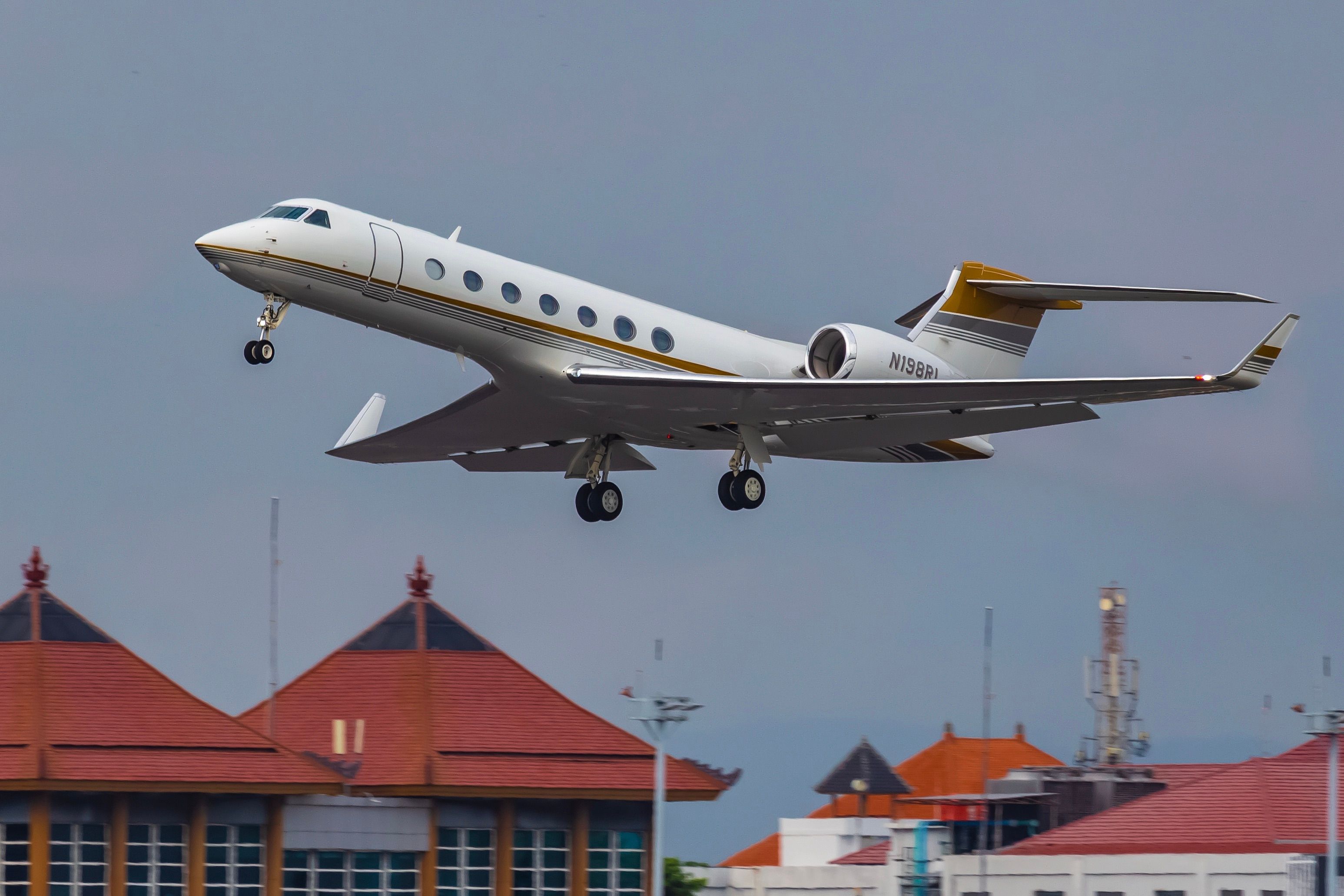 Charter Companies Begin Offering Paddock Access At F1 Races