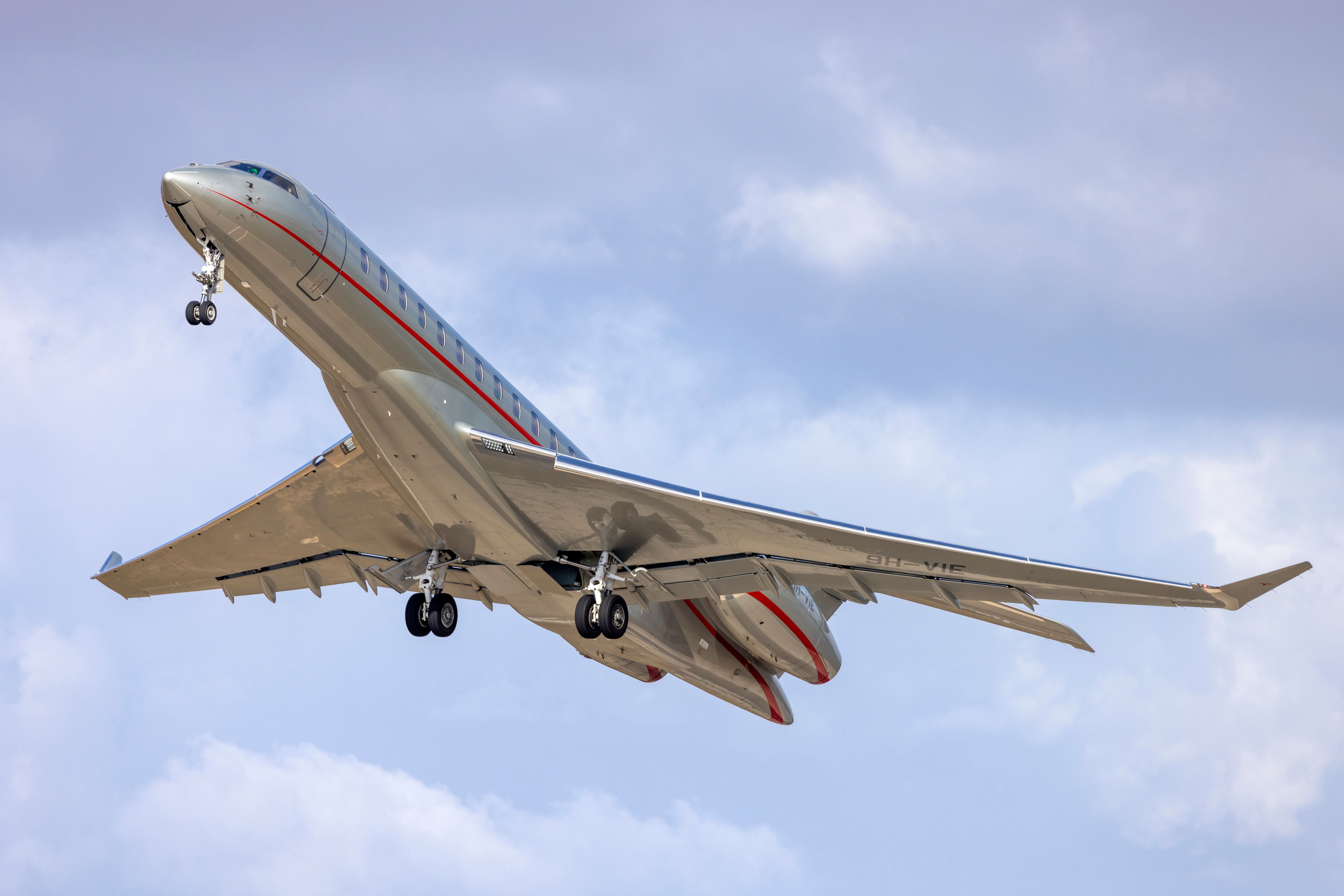 Vista Global Reveals It Is Downsizing Its Smaller Private Jet Fleet
