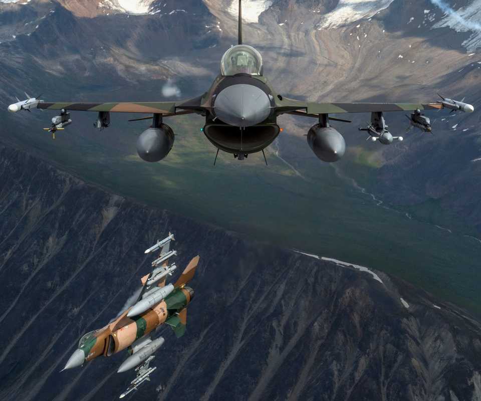 Have Glass Inside The F-16 Cockpit's Golden Bubble Canopy