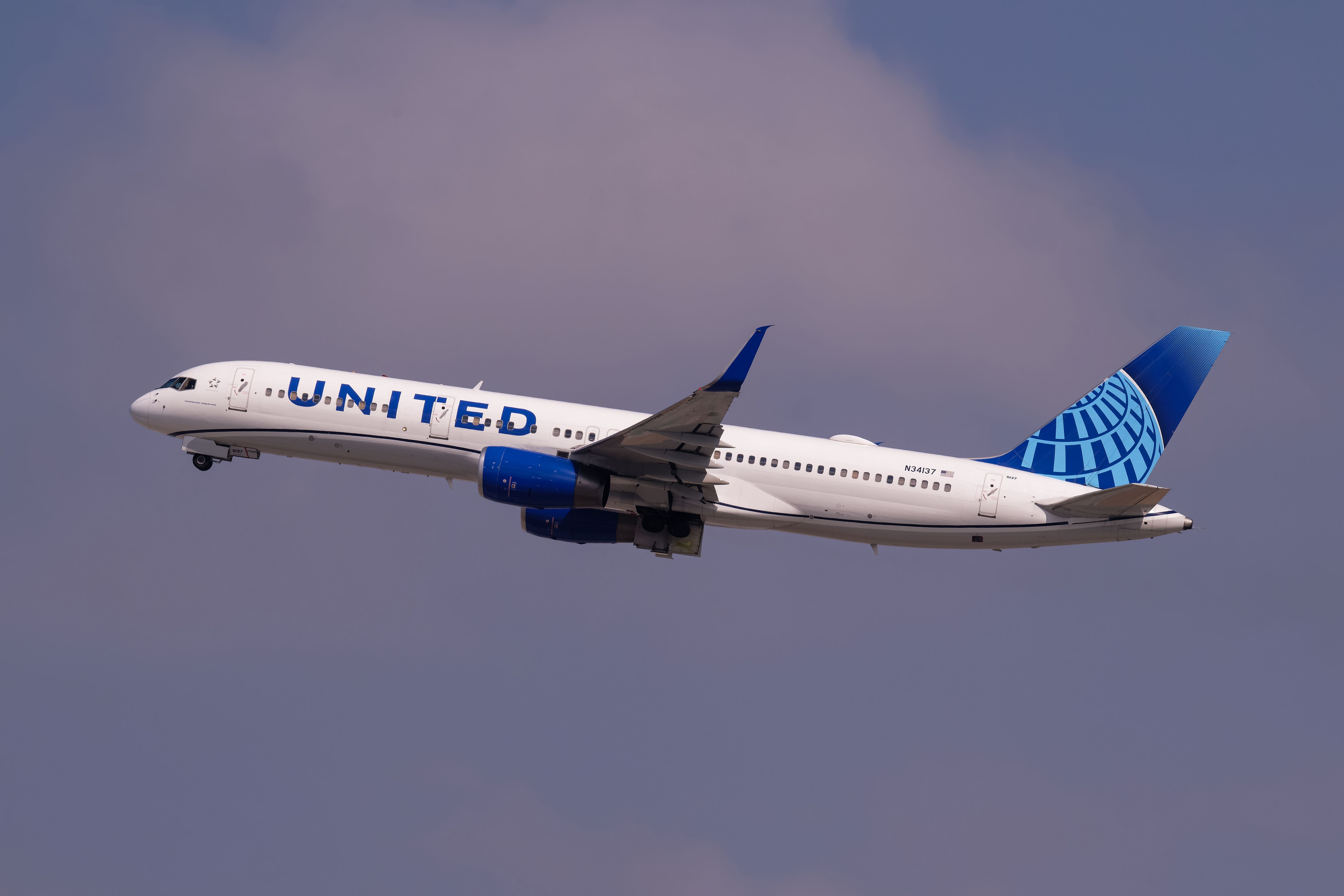 United Airlines Calls Off Faro, Portugal Service & Delays Tokyo-Cebu Flights After FAA Scrutiny