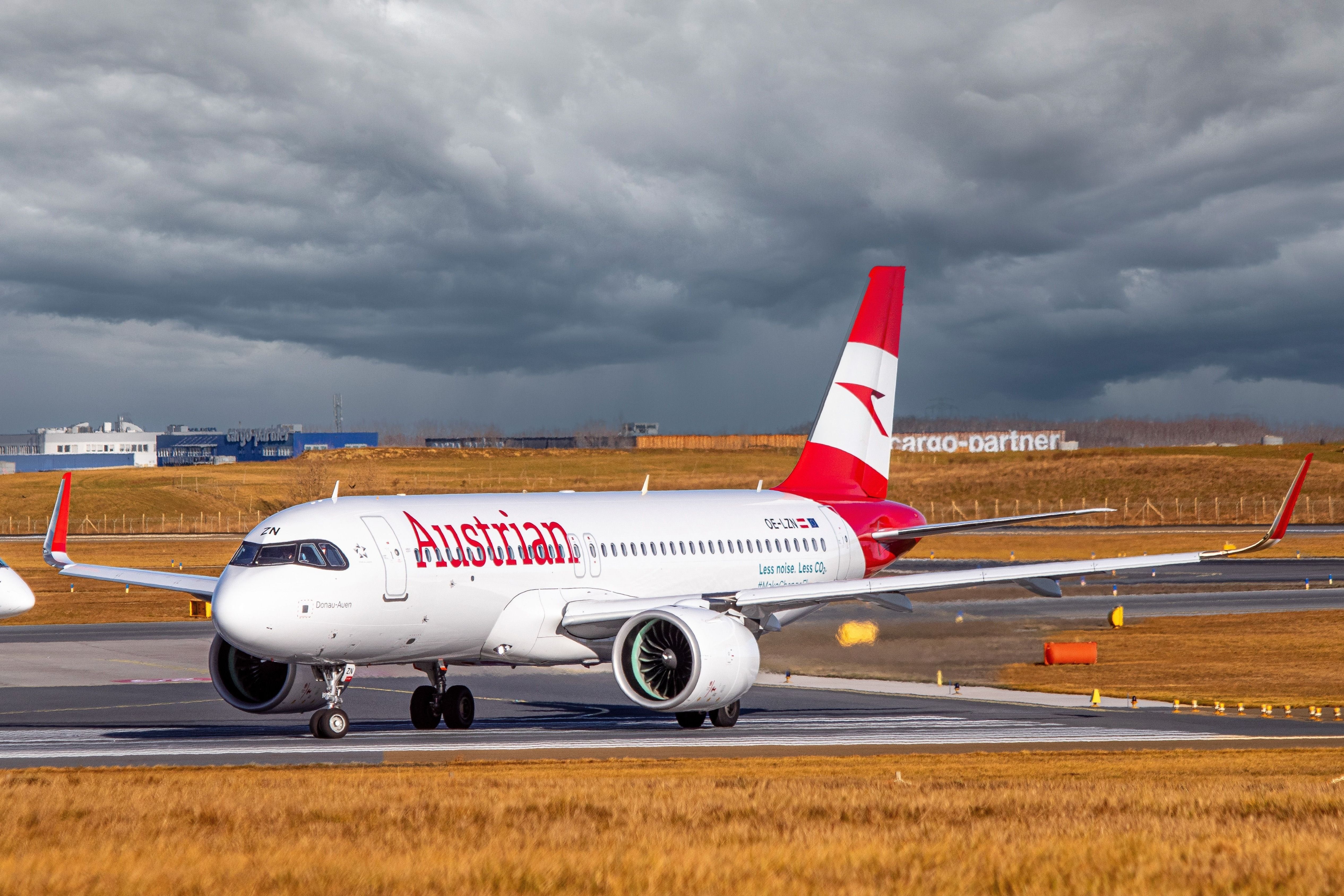 Ouch: Austrian Airlines Airbus A320neo Stabilizer Breaks Off After Hitting Jet Bridge In Vienna