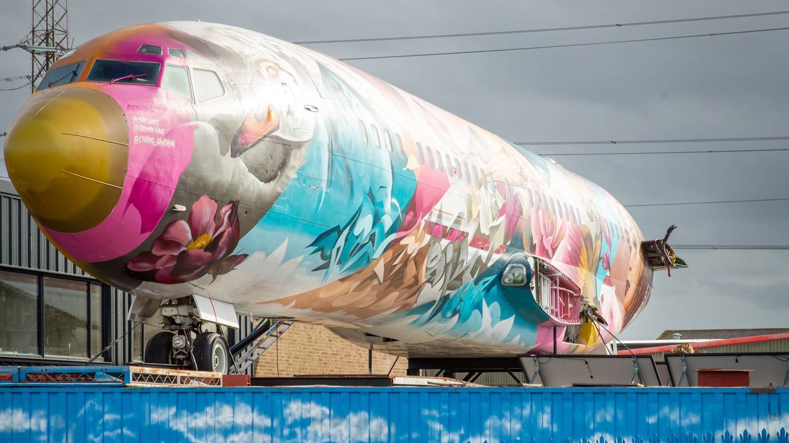 A Converted Boeing 727 Airbnb Becomes One Of The Most Expensive Rentals In Bristol