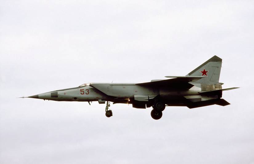 What's The Fastest Fighter Jet Currently In Service?