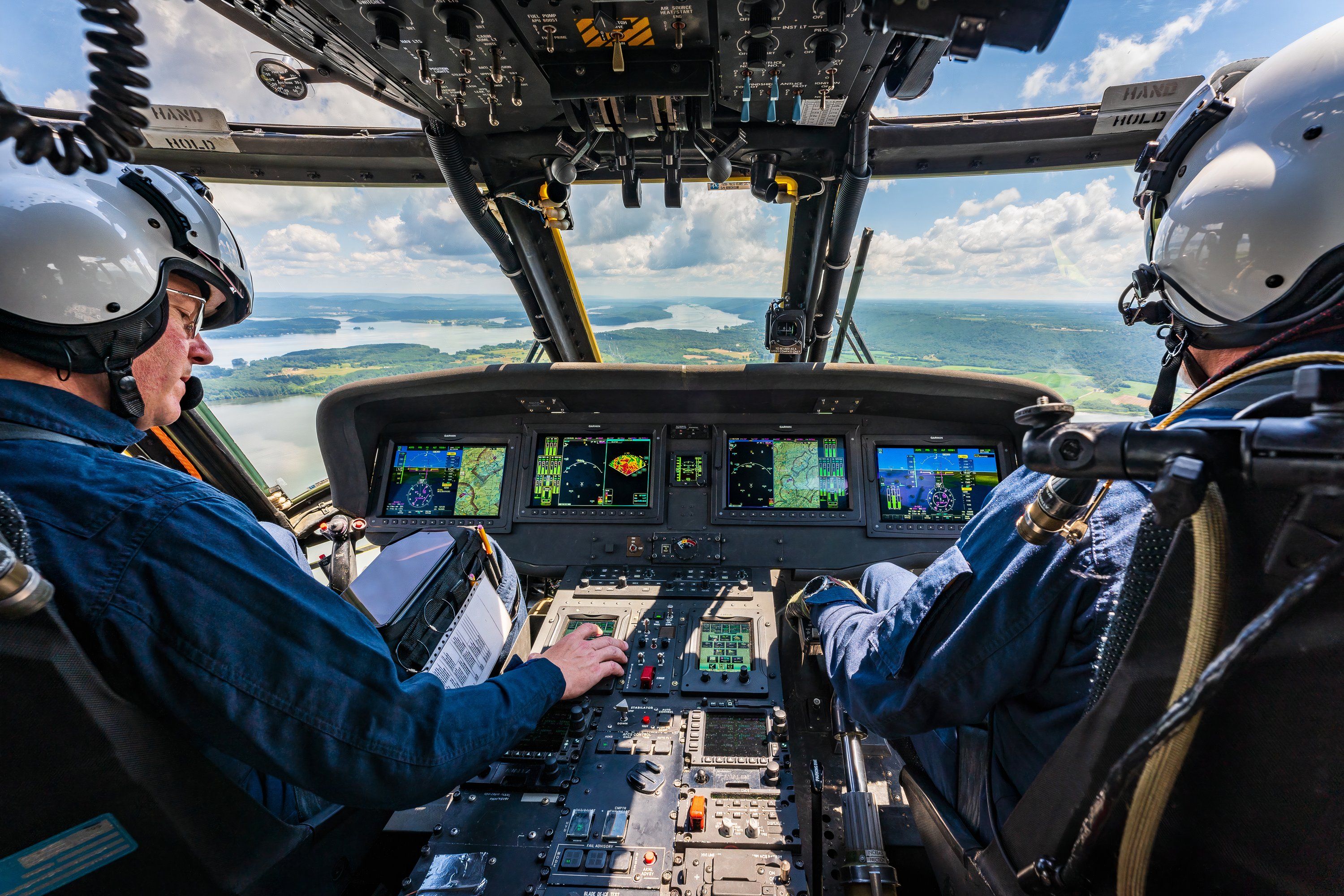 Ace Aeronautics Updates Sikorsky UH-60 Black Hawk With New Avionics