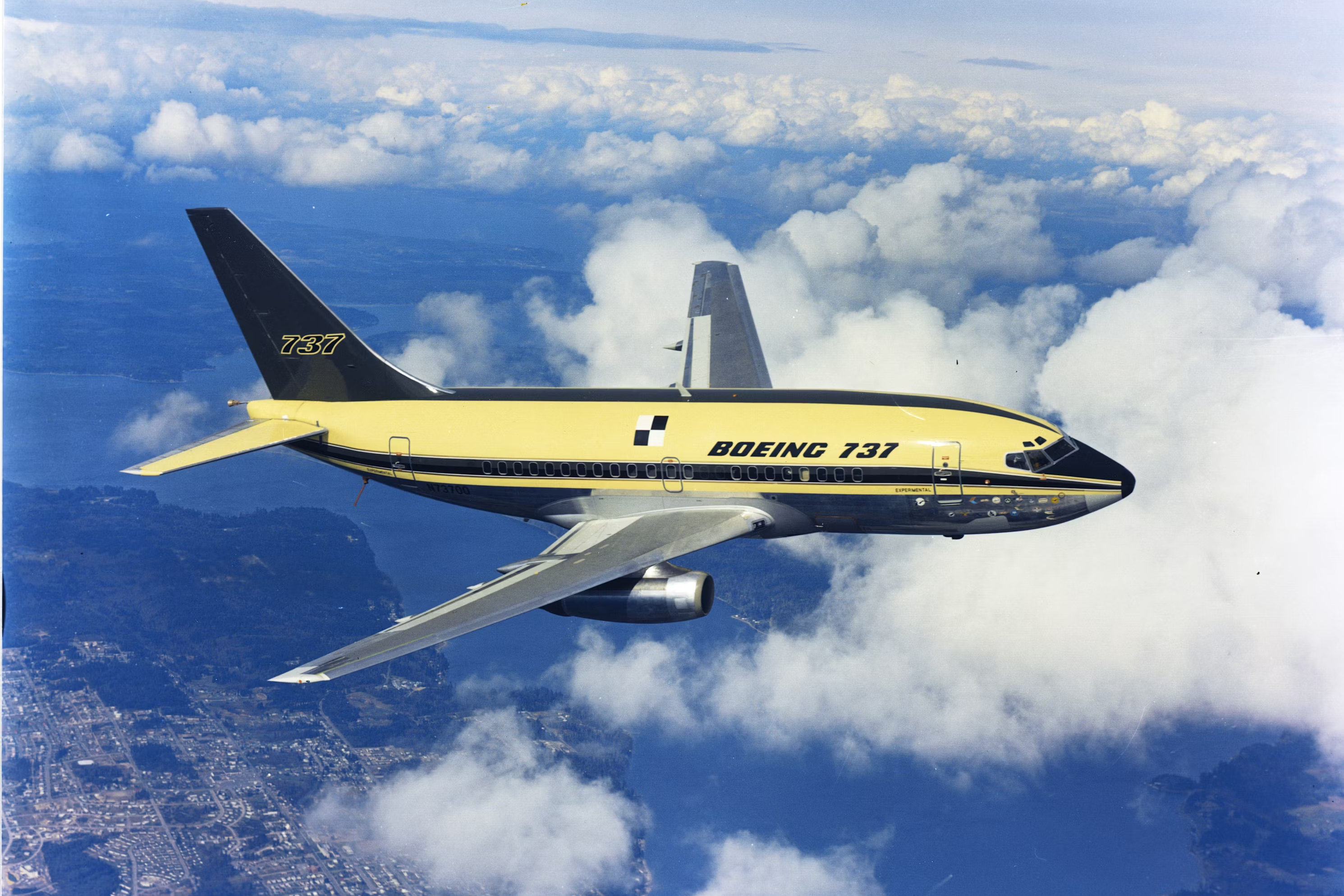 Just How Small Was The Original Boeing 737?