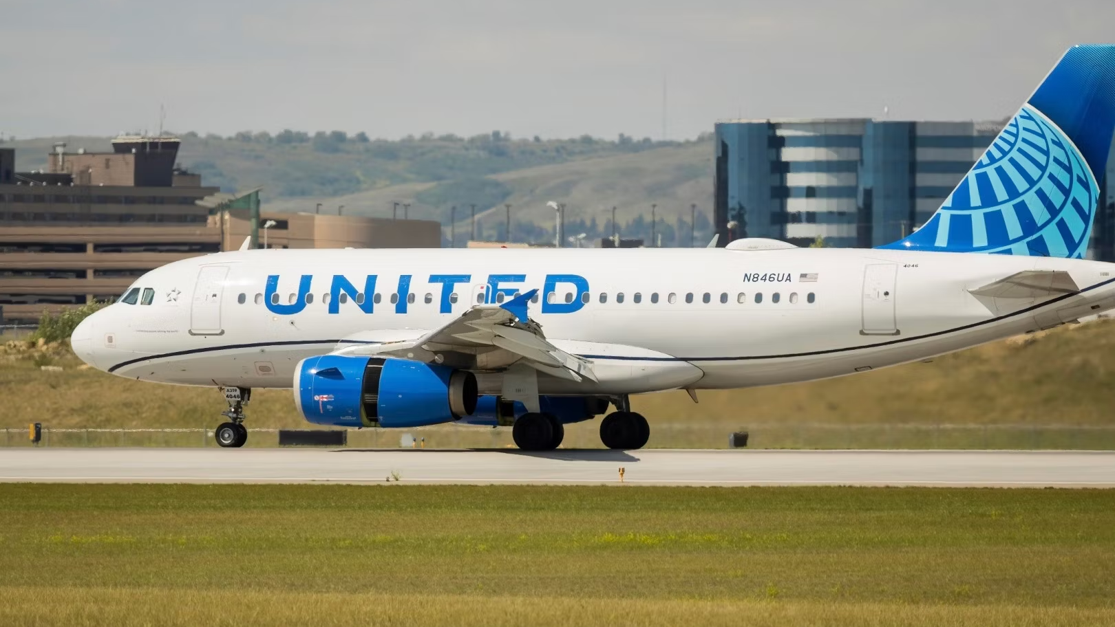 United A319