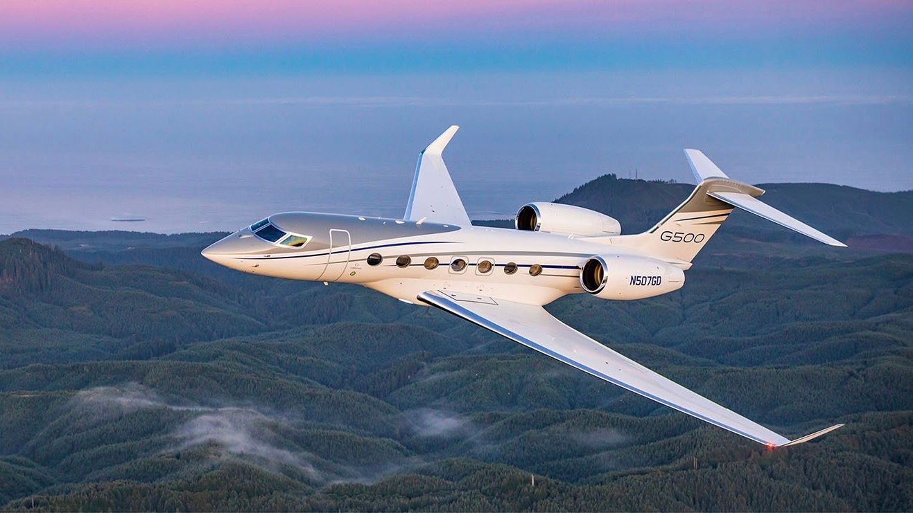 Gulfstream G500 in flight