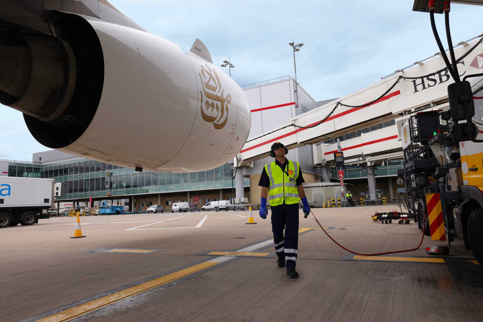 Emirates Operating Emirates Begins Operating With Sustainable Aviation Fuel At London Heathrow