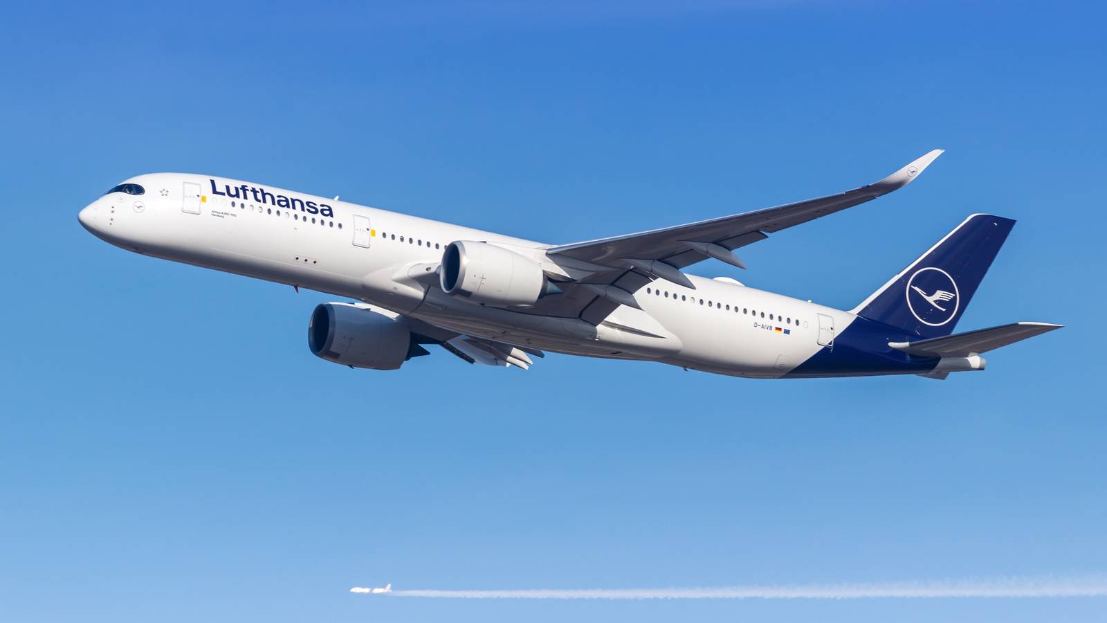 Lufthansa Partners With Meta To Offer Quest 3 Headsets In New Allegris Business Class