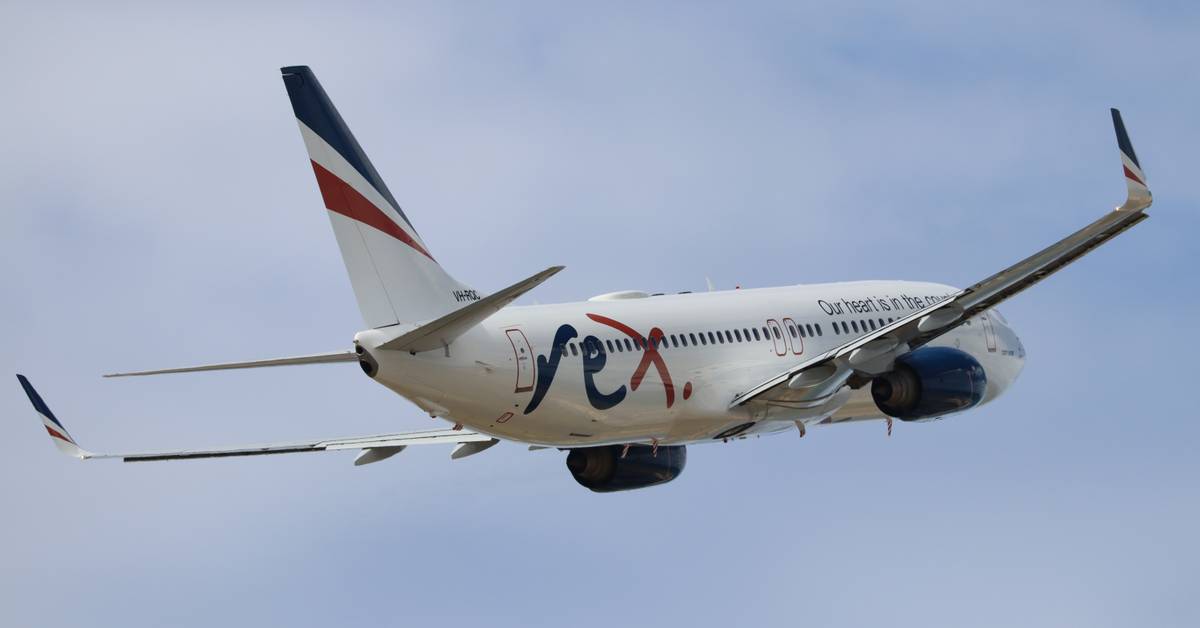 rex-boeing-737-800-image-11.