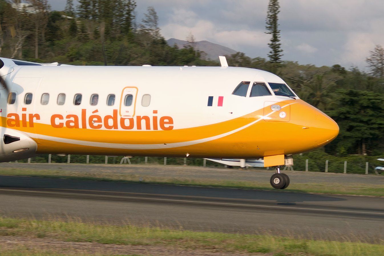 Violent Protests Lead To 2 New Caledonia Airport Closures
