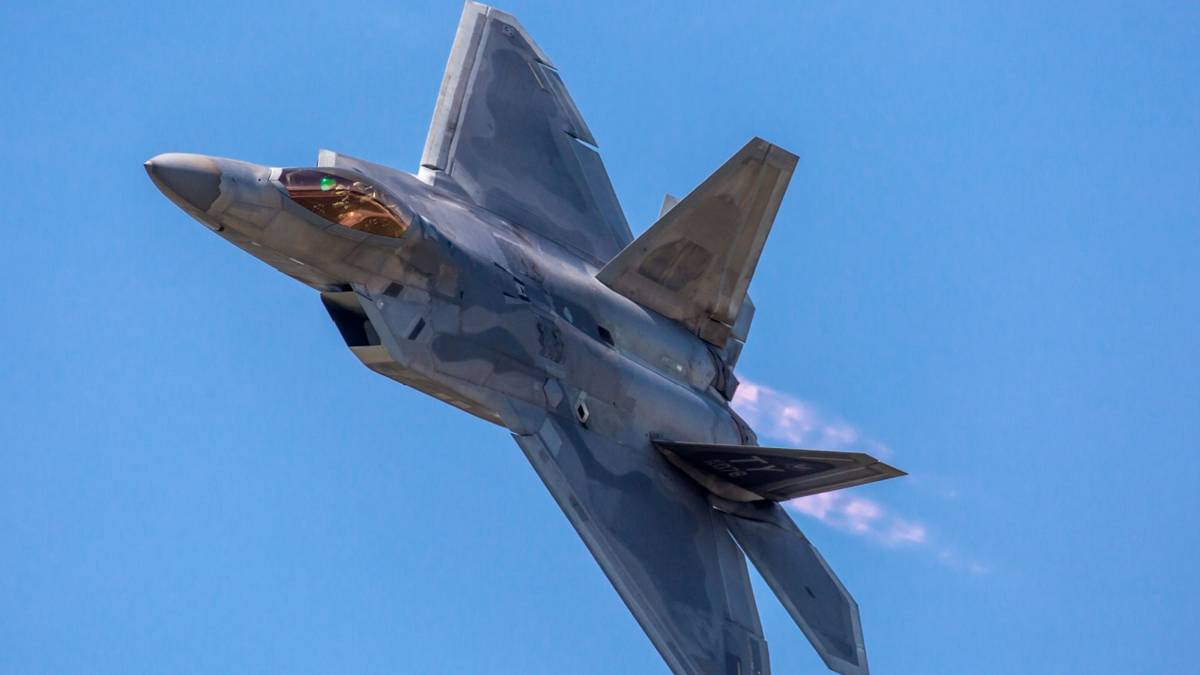 F-22 Raptor "Mishap" At Savannah Airport Under Investigation