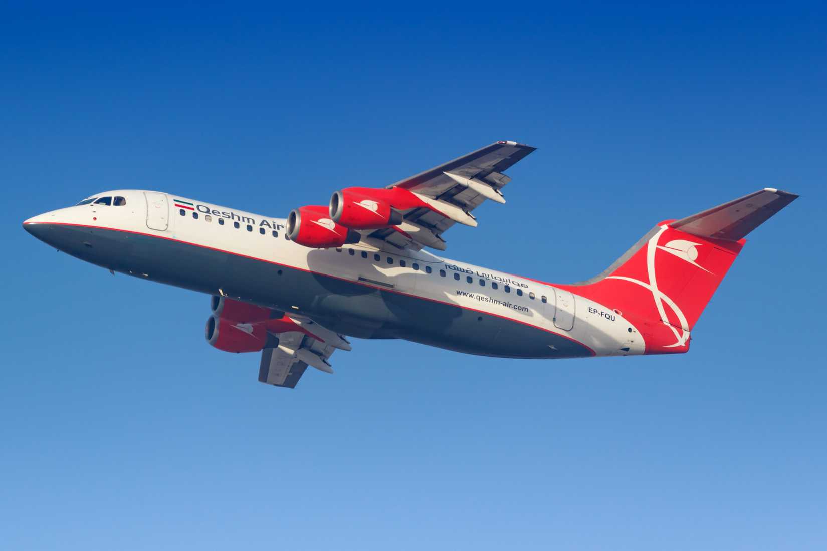 Which Airlines Still Operate Avro RJ Aircraft?