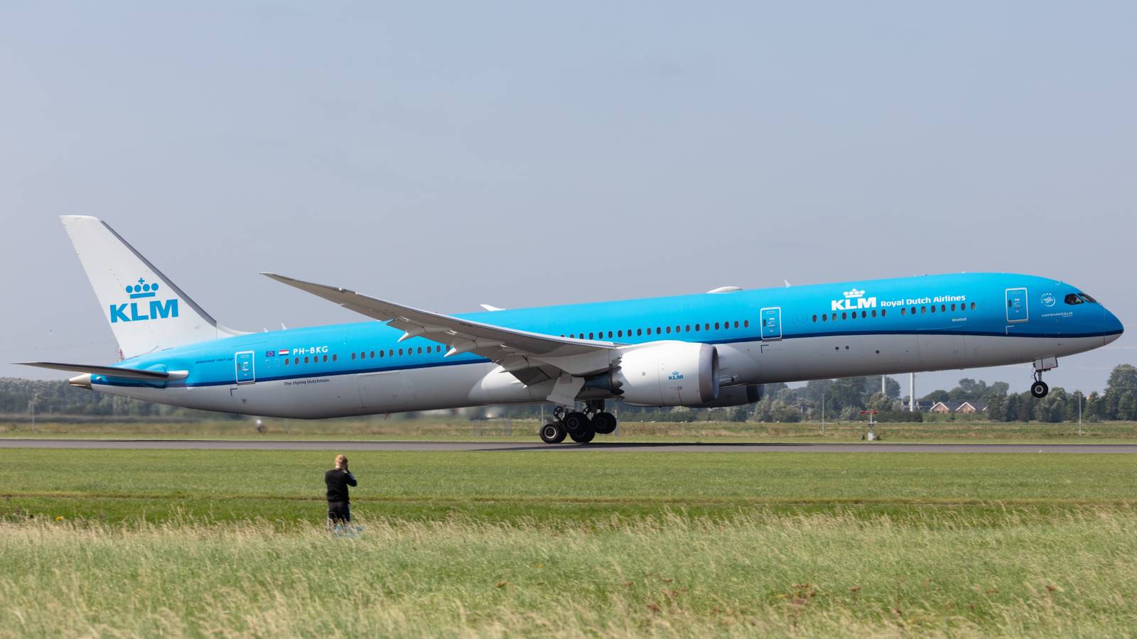 KLM Submits Plan For Noise Reduction At Amsterdam Schiphol Airport