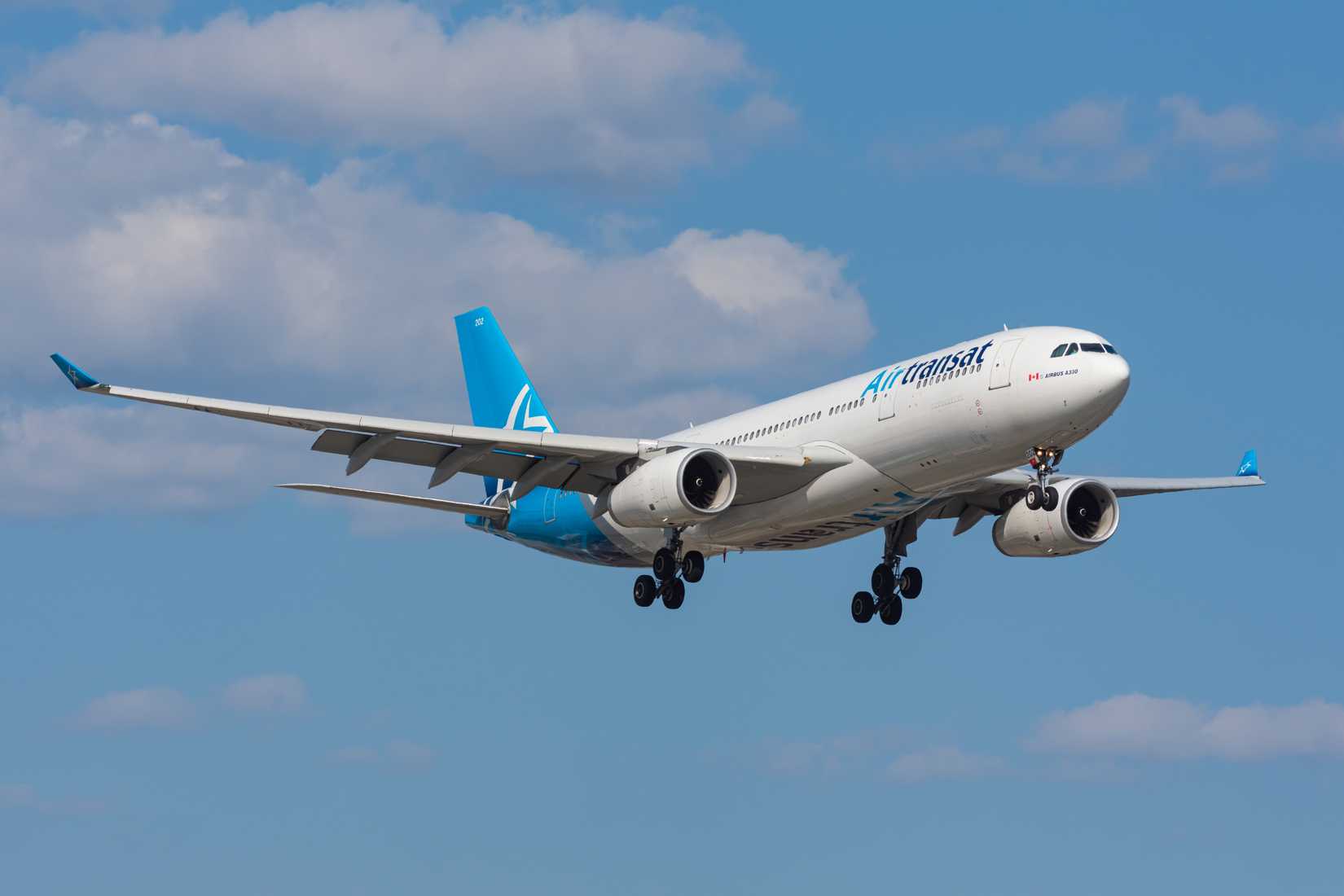 Air Transat Airbus A330 final