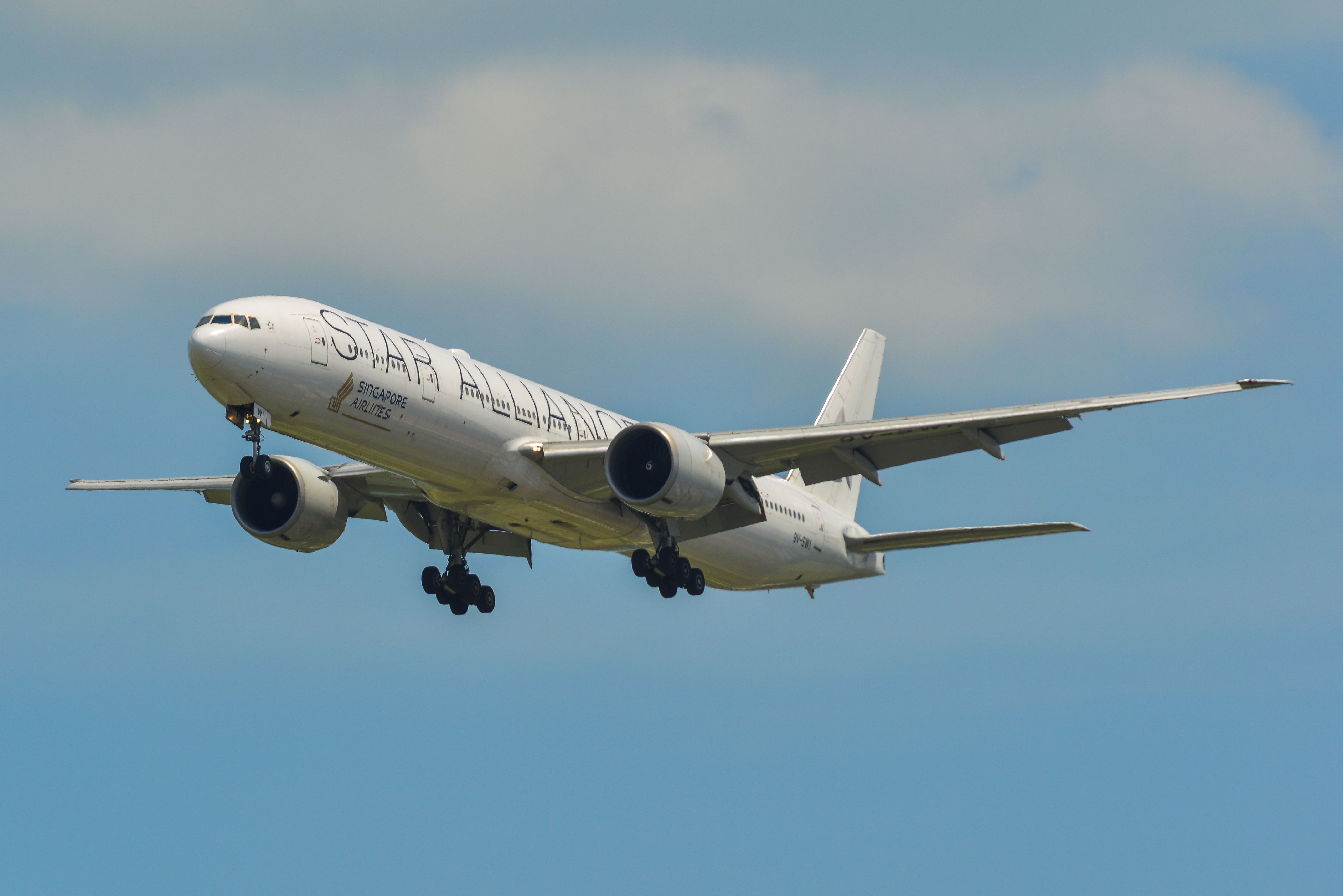 Singapore Airlines Returns Boeing 777 Hit By Turbulence As Q2 Passengers Surge 14%