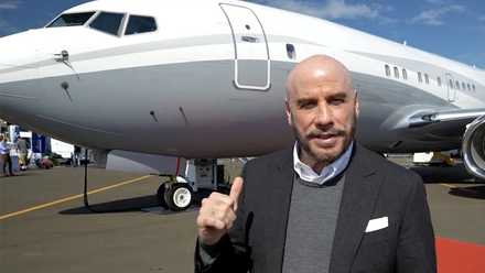 John travolta Boeing business jet 737