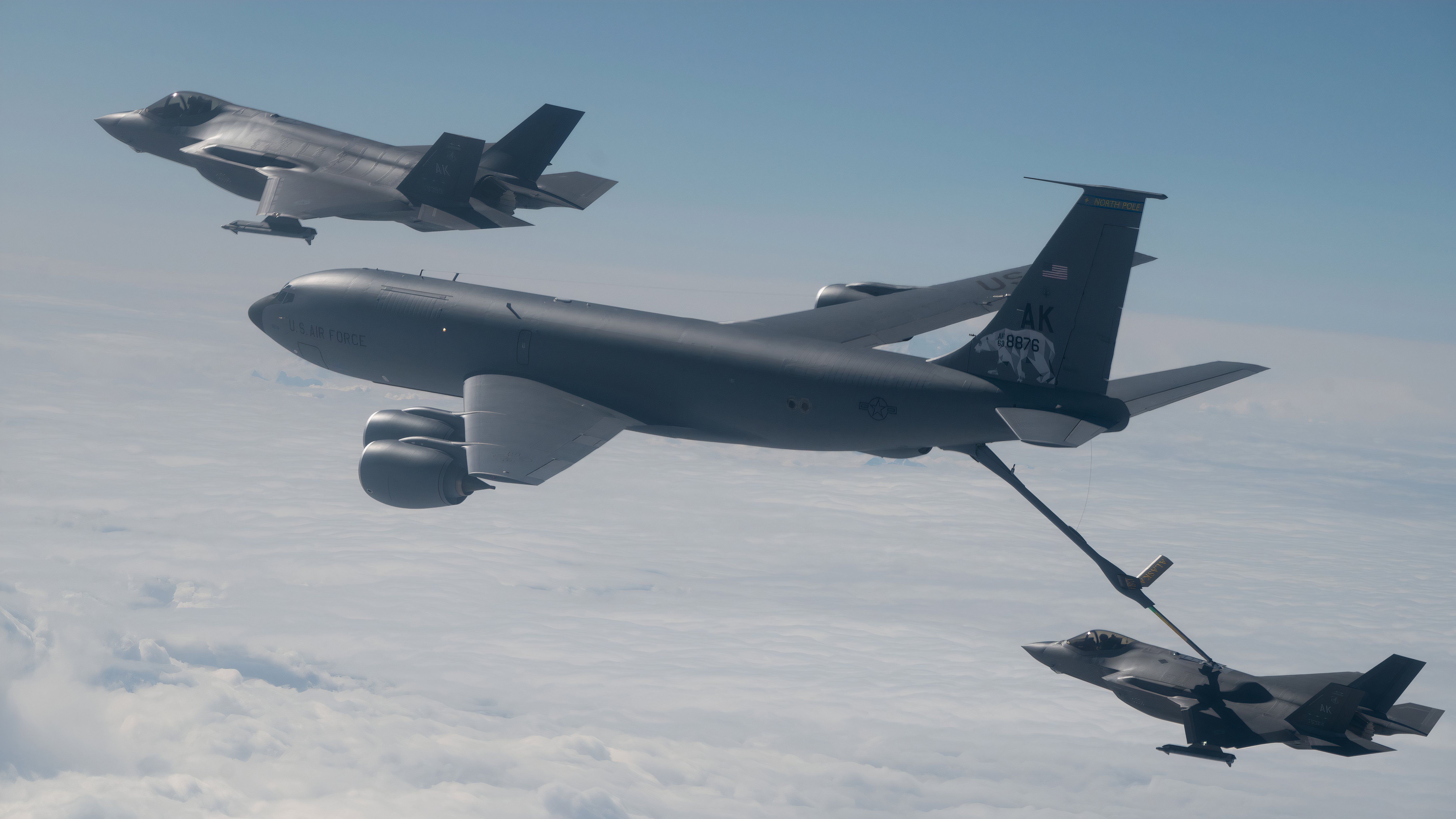 Washington ANG KC-135 Refuels Malaysian Sukhoi Su-30MKM